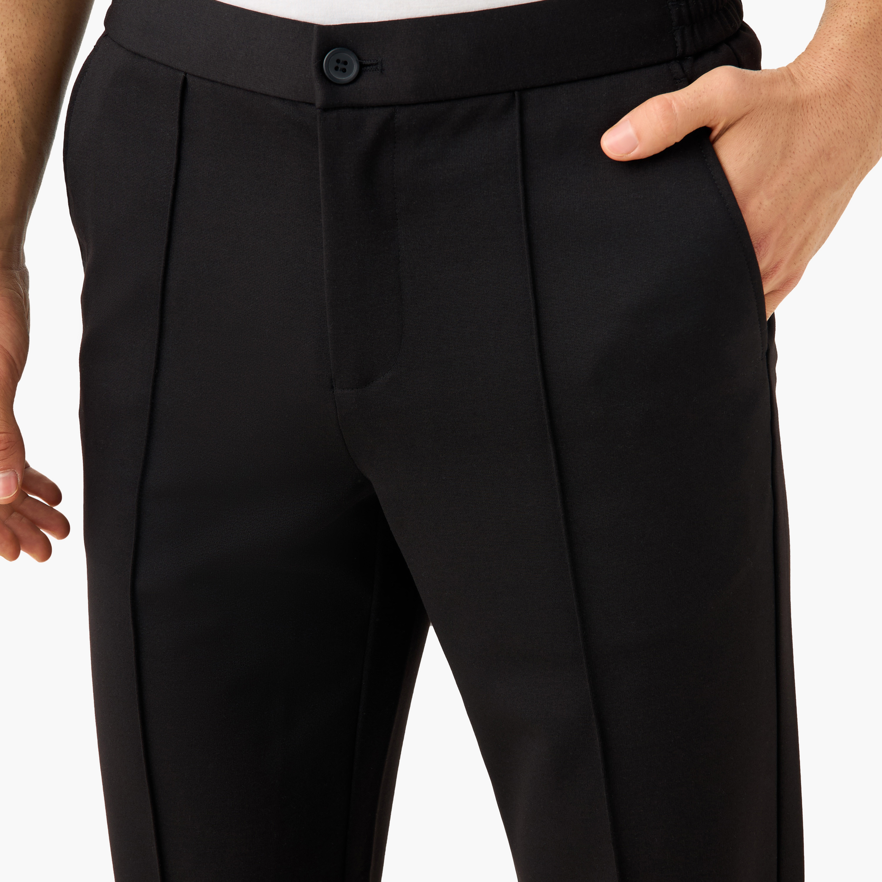 بنطلون بقصّة عادية وخصر مطاطي وجيوب من أيكونيك-men-clothing-bottoms-trousersandchinos-trousers-image-14