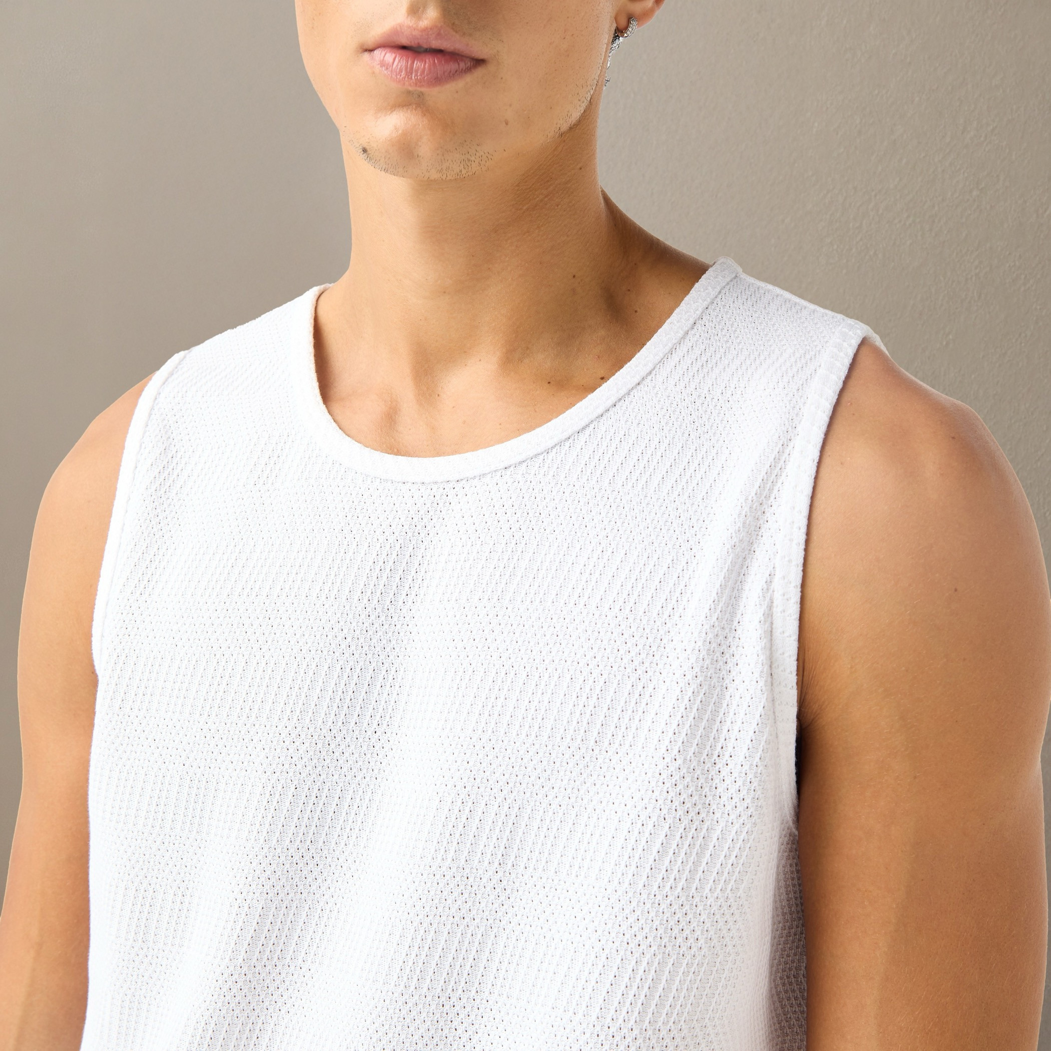 Iconic Textured Vest-men-clothing-tshirtsandpolos-vests-image-4