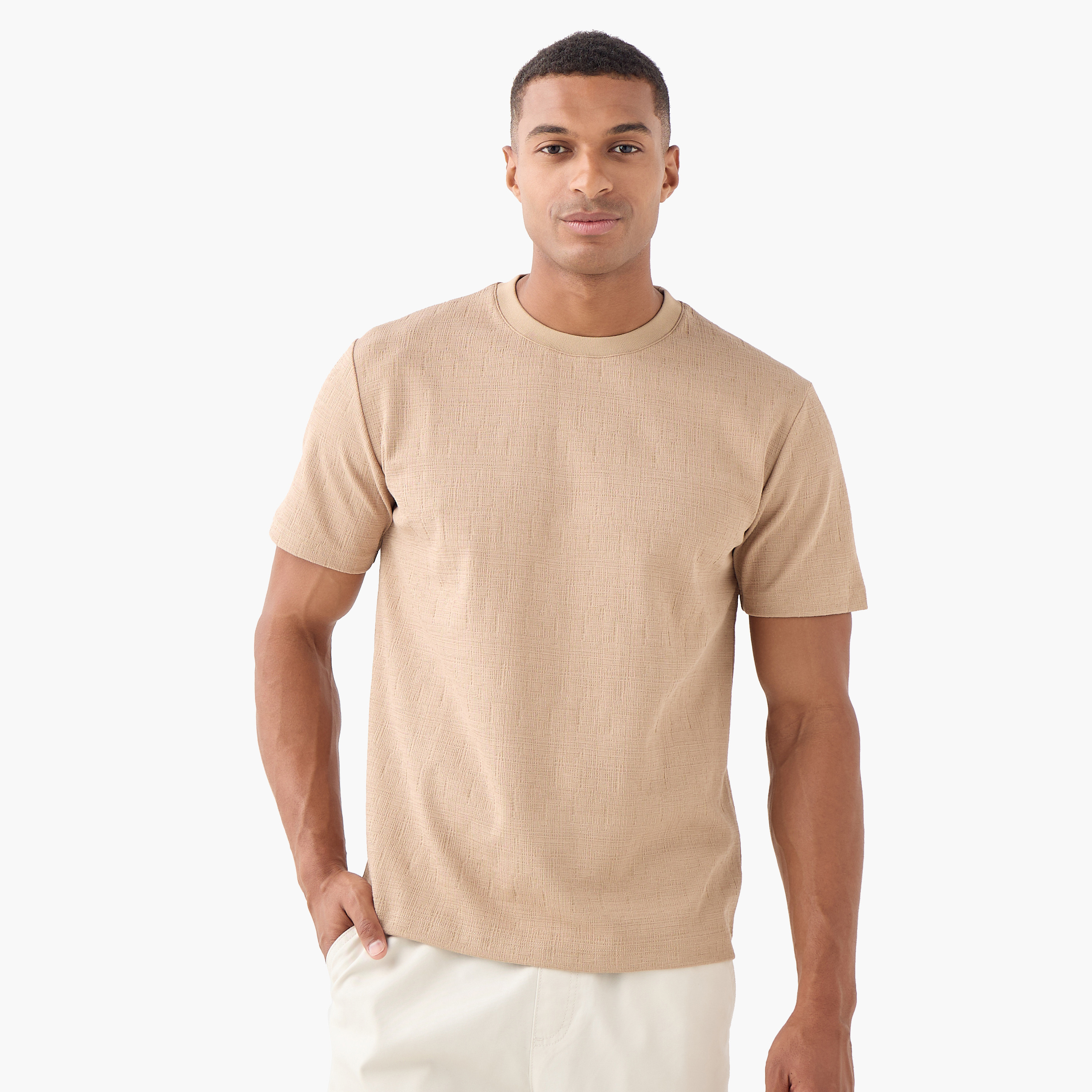 تيشيرت بارز الملمس بقصة مريحة من آيكونيك-men-clothing-tshirtsandpolos-tshirts-image-6