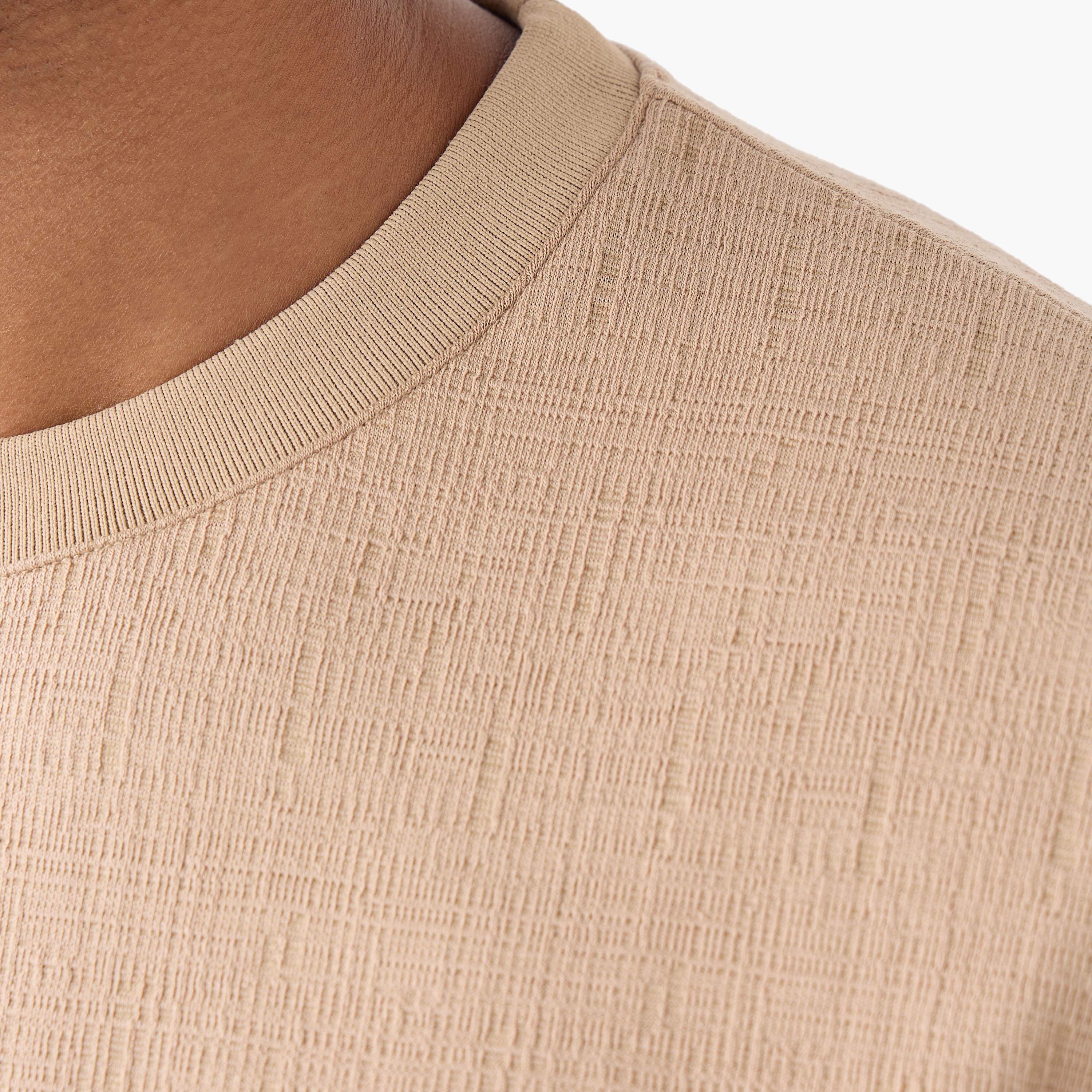 Iconic Relaxed Fit Textured T-shirt-men-clothing-tshirtsandpolos-tshirts-image-5