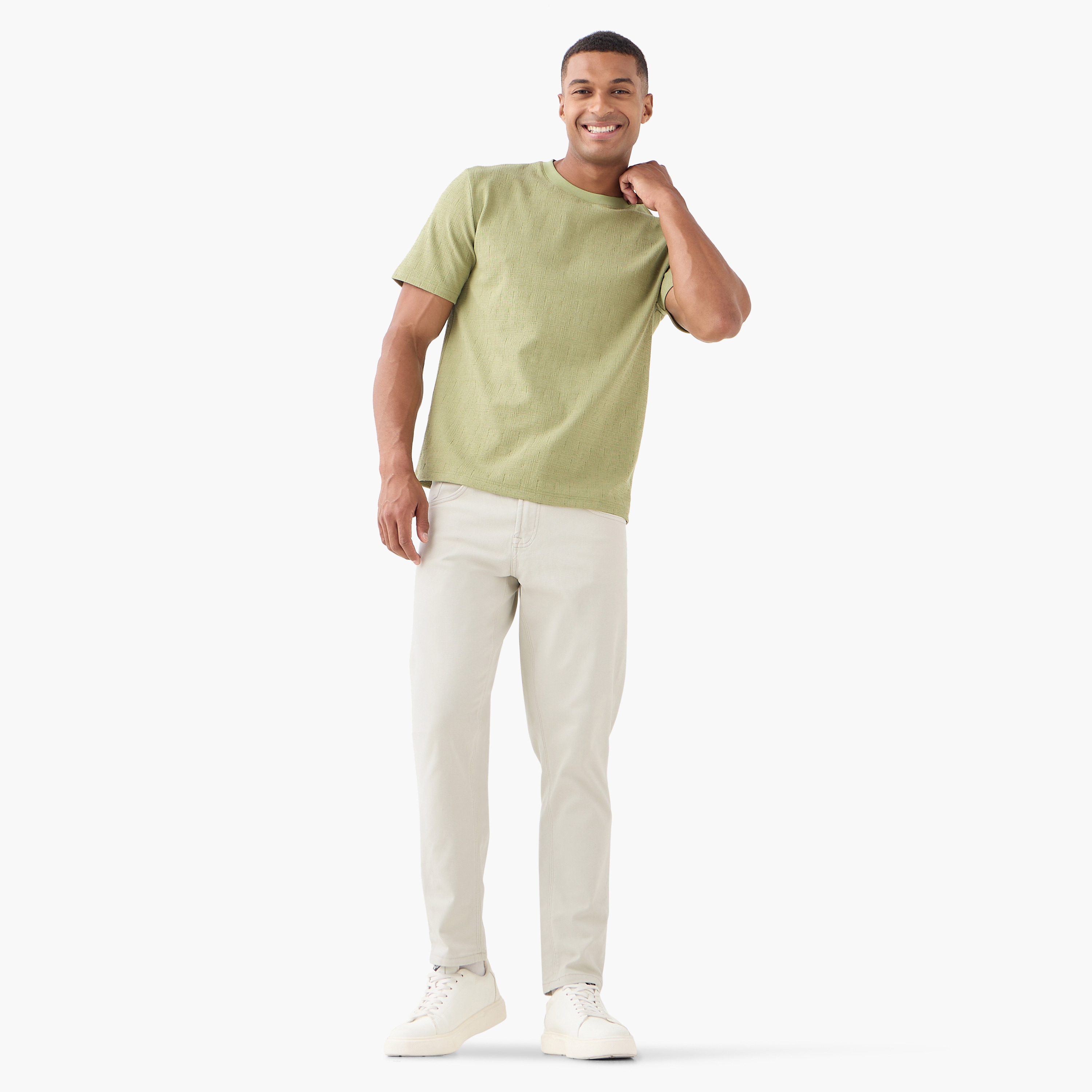 تيشيرت بارز الملمس بقصة مريحة من آيكونيك-men-clothing-tshirtsandpolos-tshirts-image-12