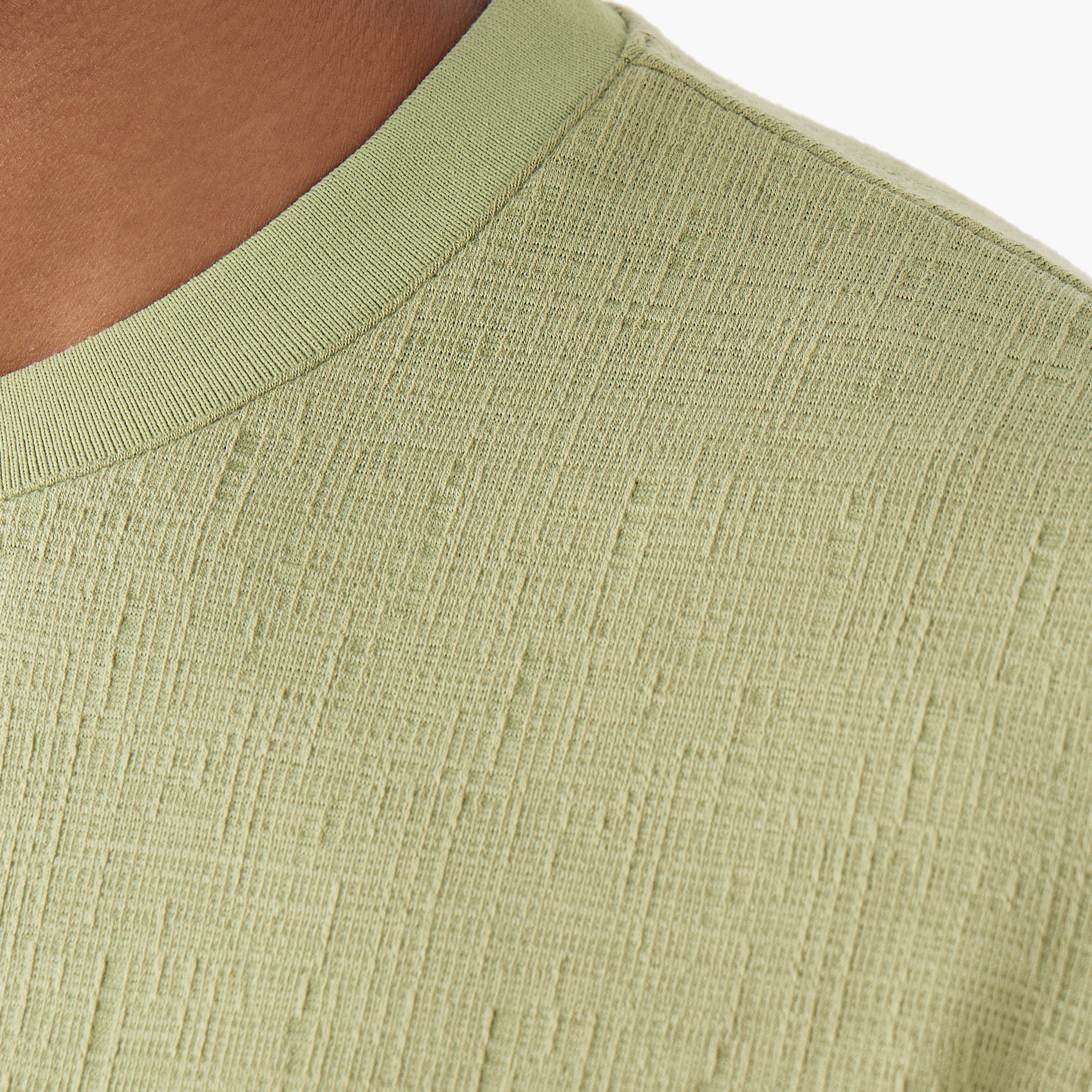 Iconic Relaxed Fit Textured T-shirt-men-clothing-tshirtsandpolos-tshirts-image-5