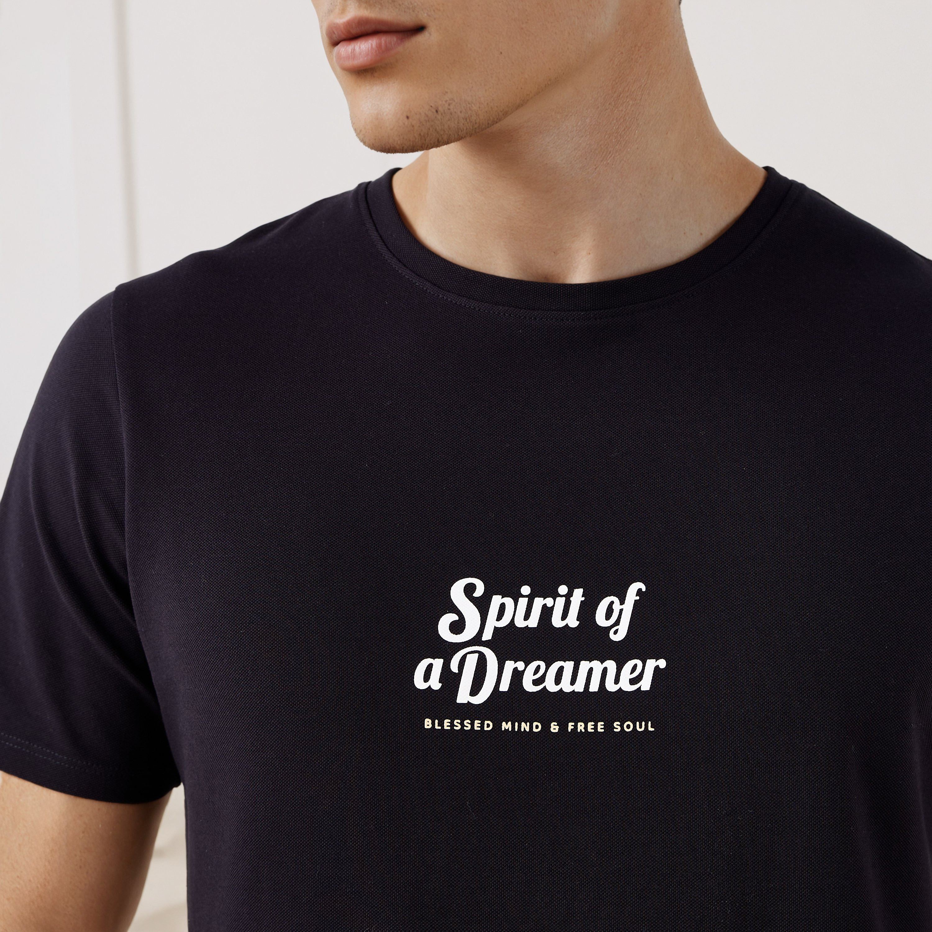 تيشيرت بيكيه بطبعات شعار من آيكونيك-men-clothing-tshirtsandpolos-tshirts-image-4