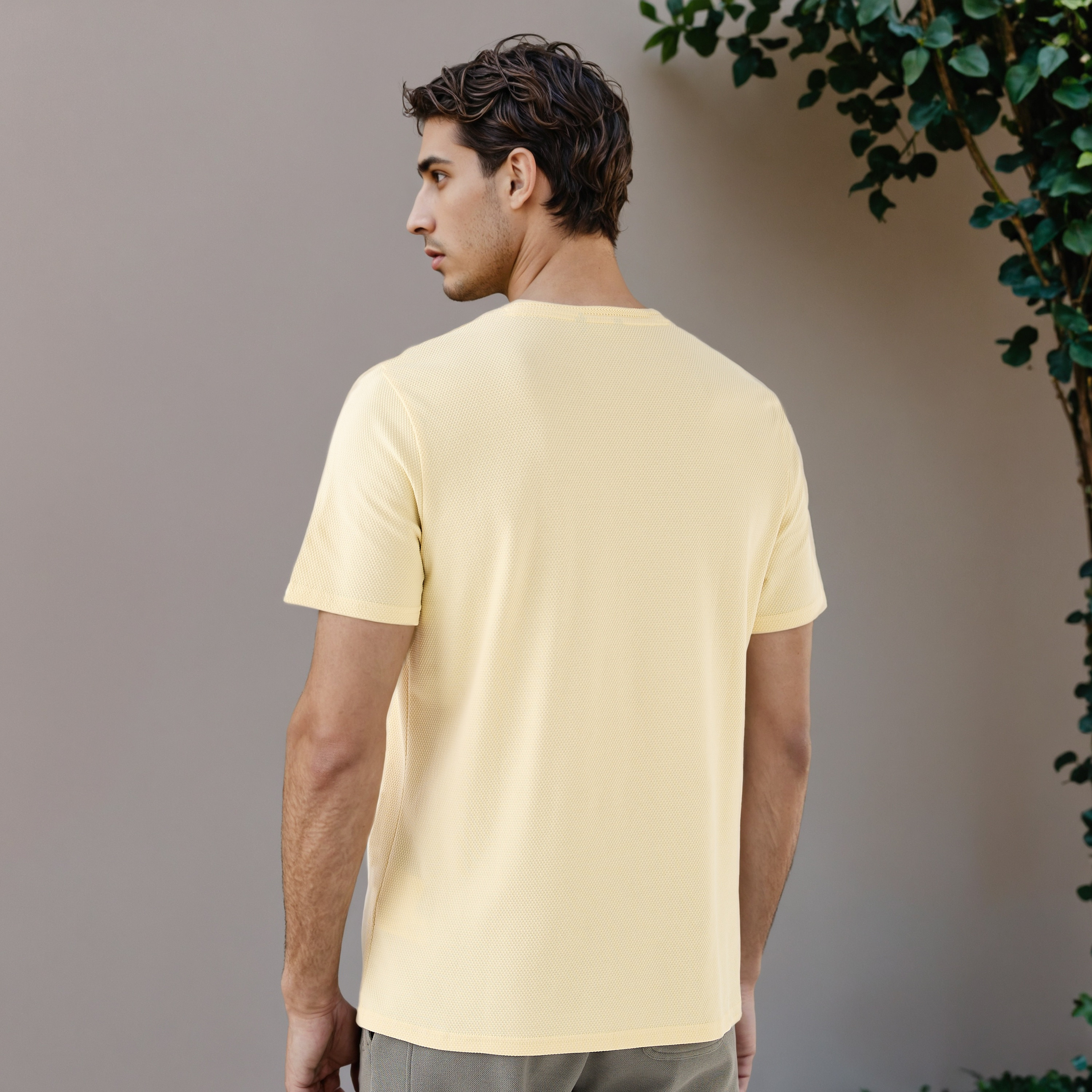 تيشيرت بارز الملمس بقصة عادية من بوب كورن-men-clothing-tshirtsandpolos-tshirts-image-3