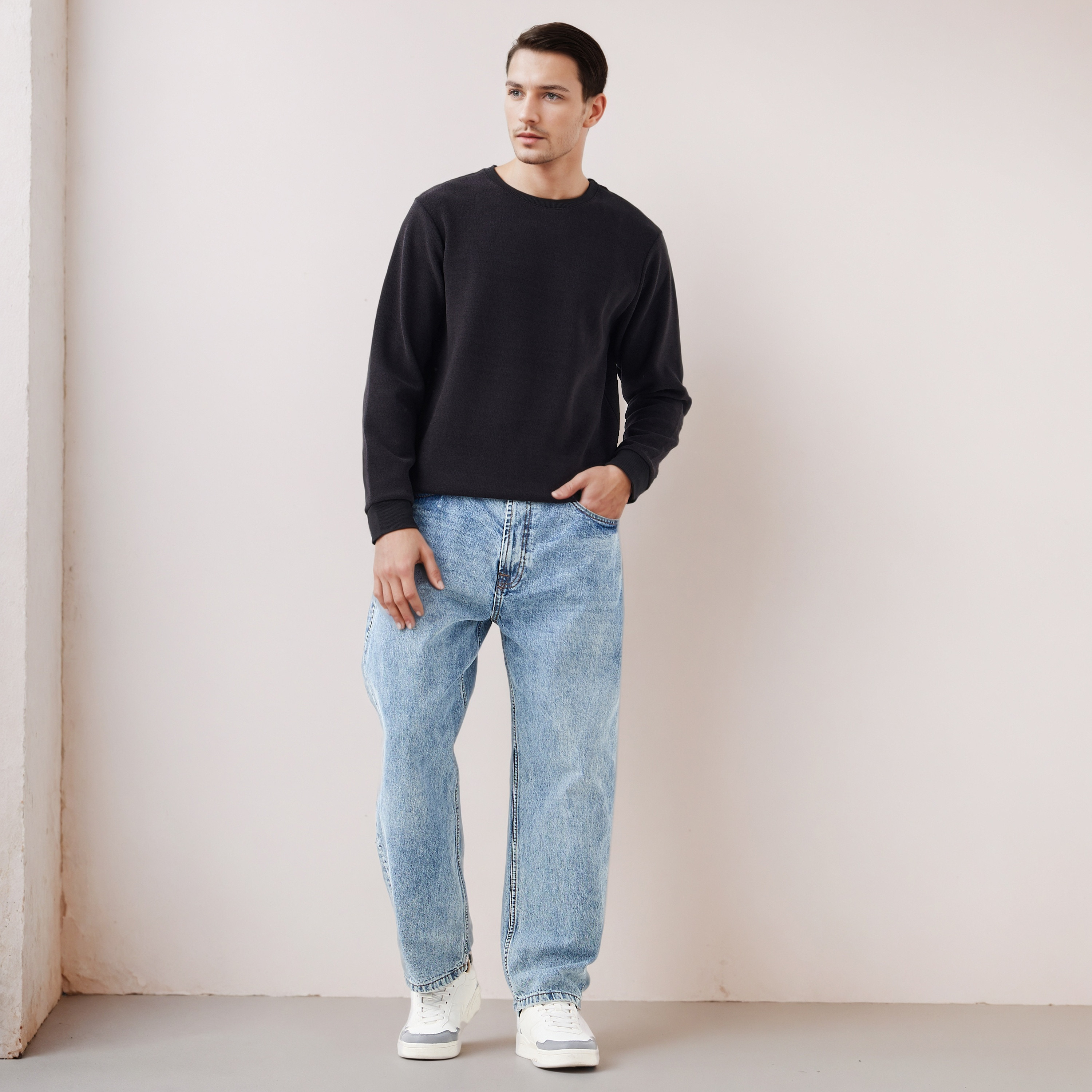 Iconic Heavy Jersey Sweatshirt-men-winterwear-hoodiesandsweatshirts-image-2