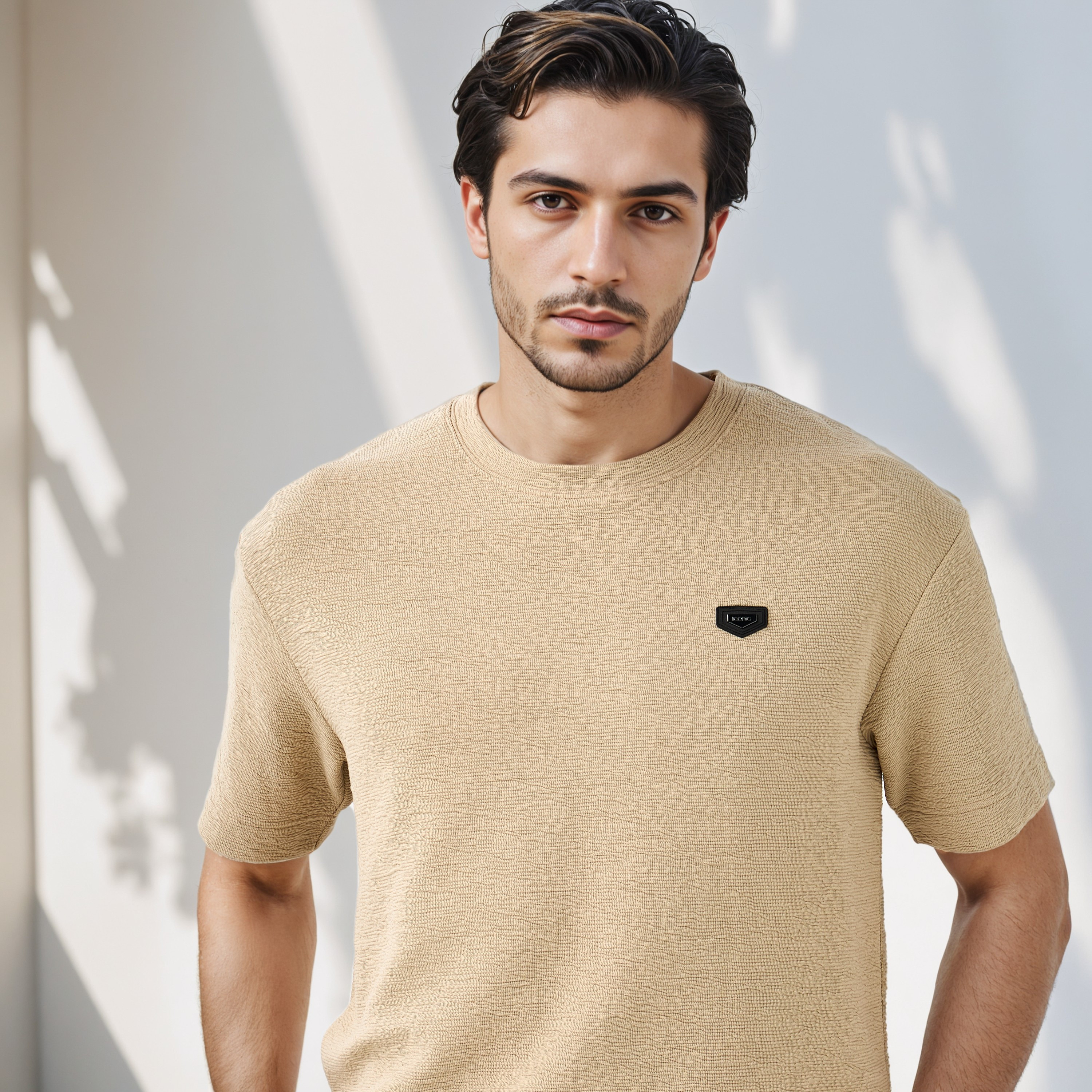 تيشيرت فضفاض بارز الملمس من آيكونيك-men-clothing-tshirtsandpolos-tshirts-image-4