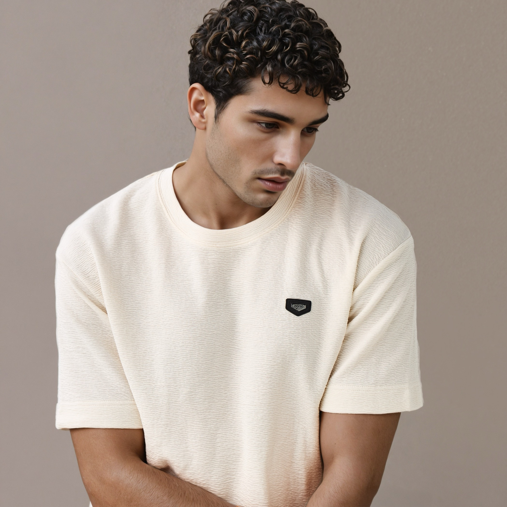 Iconic Oversized Textured T-shirt-men-clothing-tshirtsandpolos-tshirts-image-4