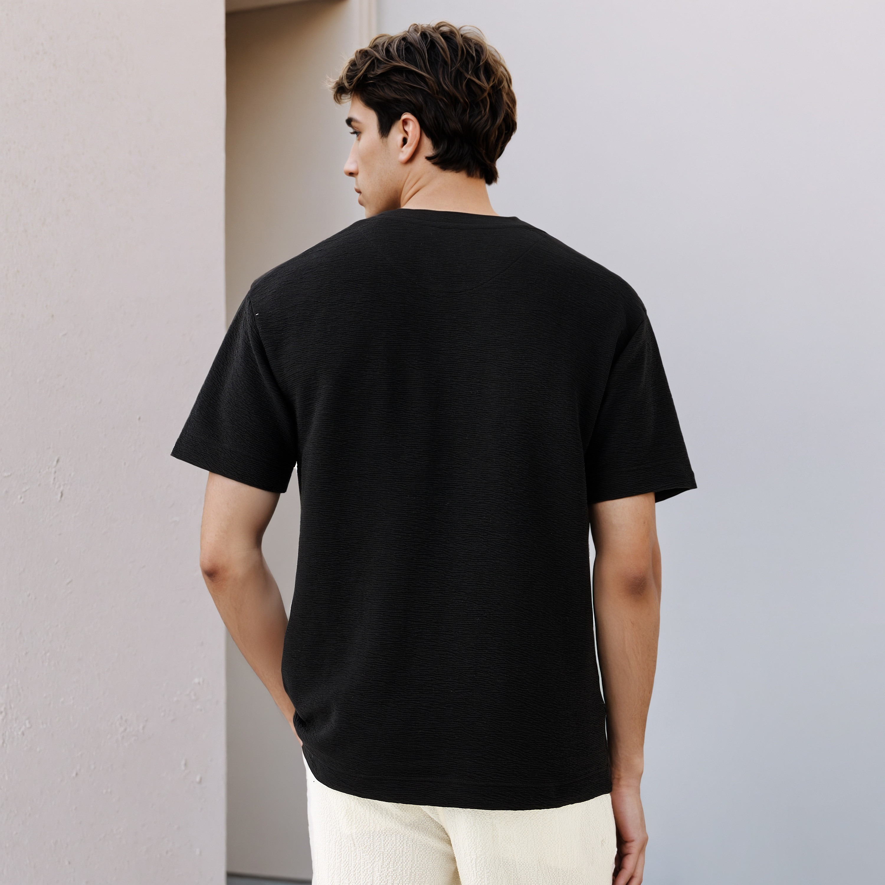 Iconic Oversized Textured T-shirt-men-clothing-tshirtsandpolos-tshirts-image-4