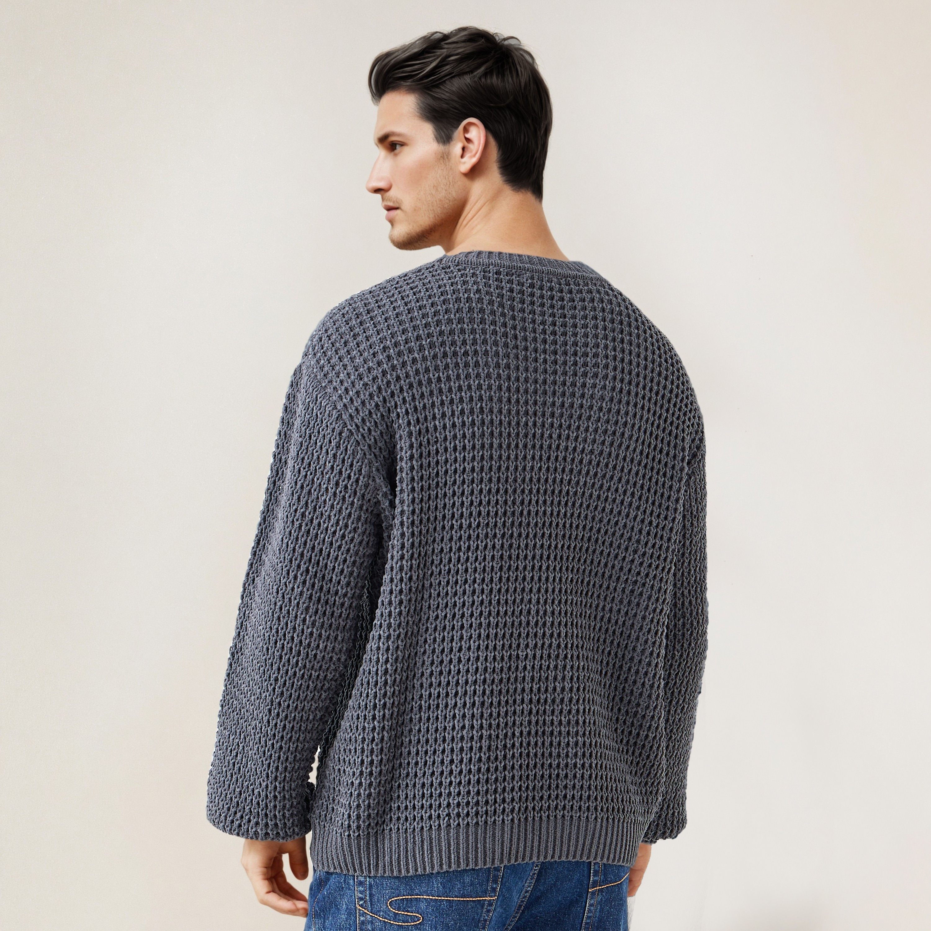 Iconic Derby Textured Sweatshirt-men-winterwear-hoodiesandsweatshirts-image-3