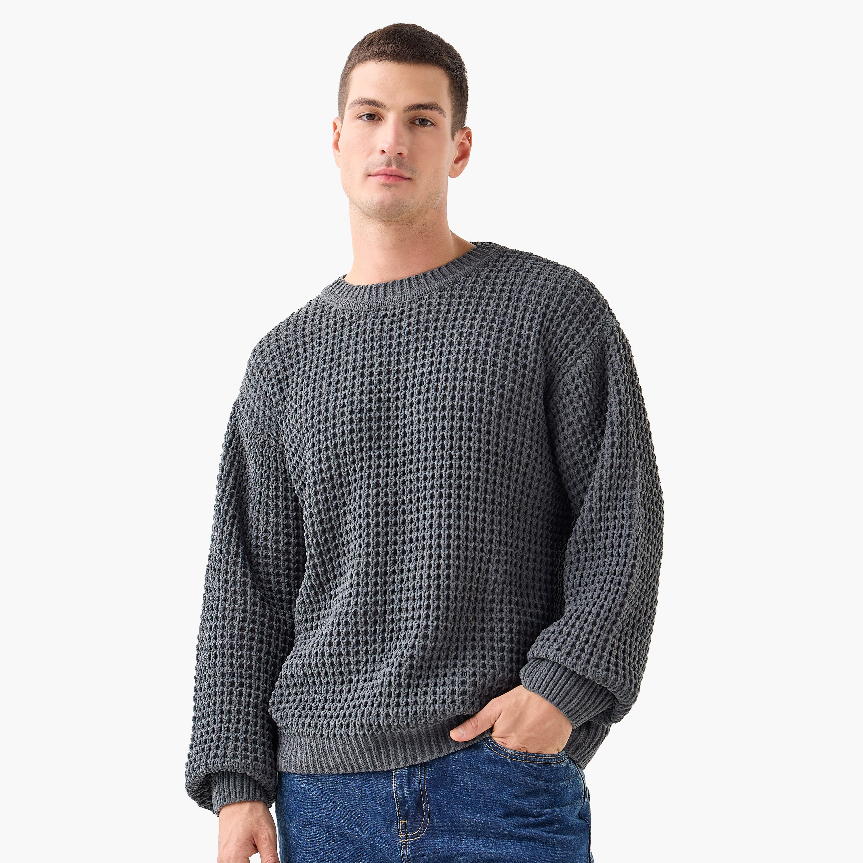 Iconic Derby Textured Sweatshirt-men-winterwear-hoodiesandsweatshirts-image-6