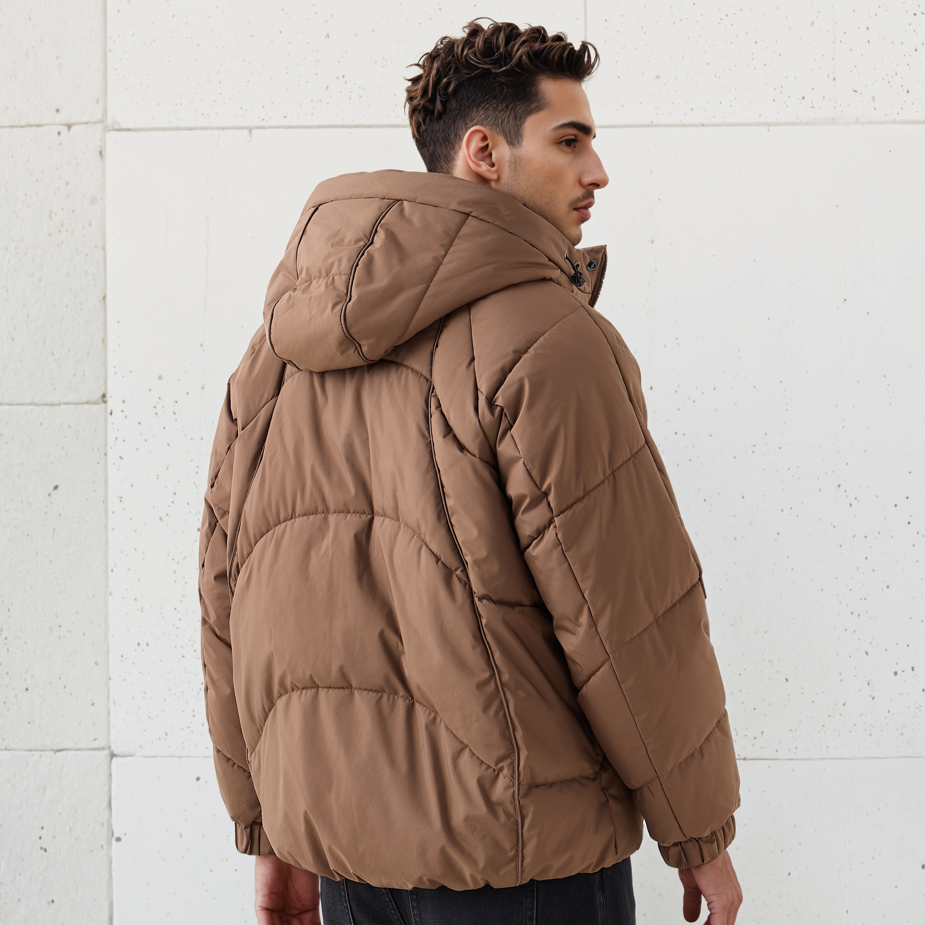 جاكيت منفوخ بقصّة عادية مع قبعة للرجال من آيكونيك-men-clothing-jacketsandblazers-jackets-image-3