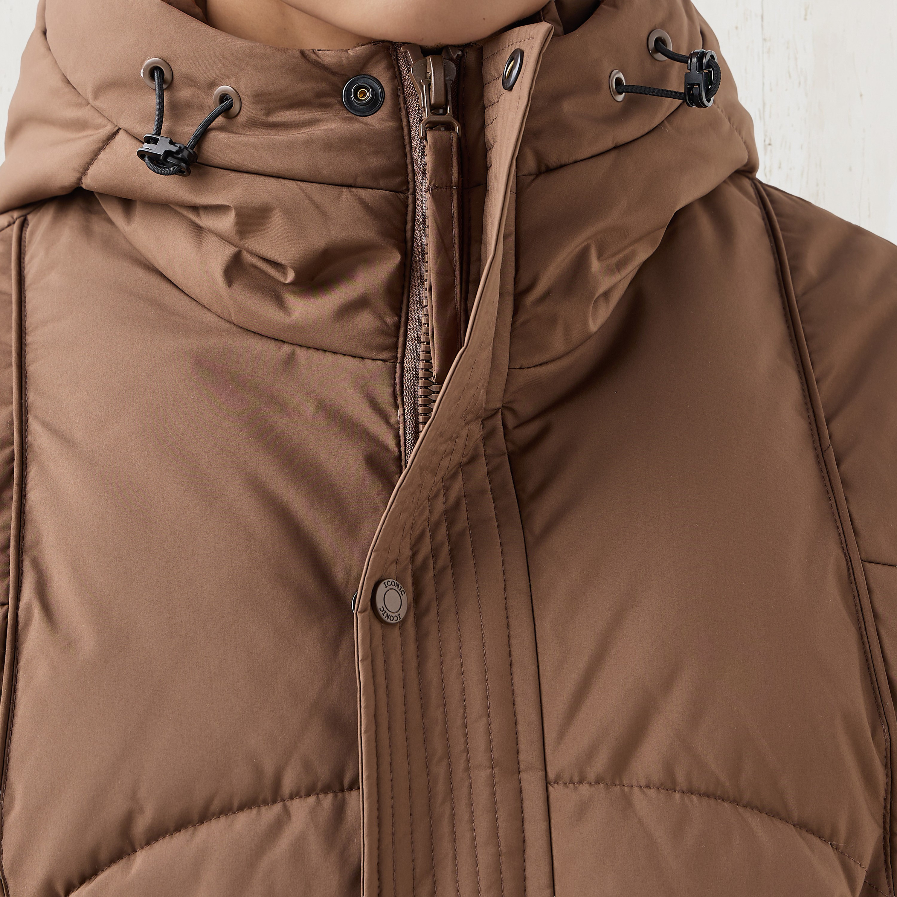 جاكيت منفوخ بقصّة عادية مع قبعة للرجال من آيكونيك-men-clothing-jacketsandblazers-jackets-image-4