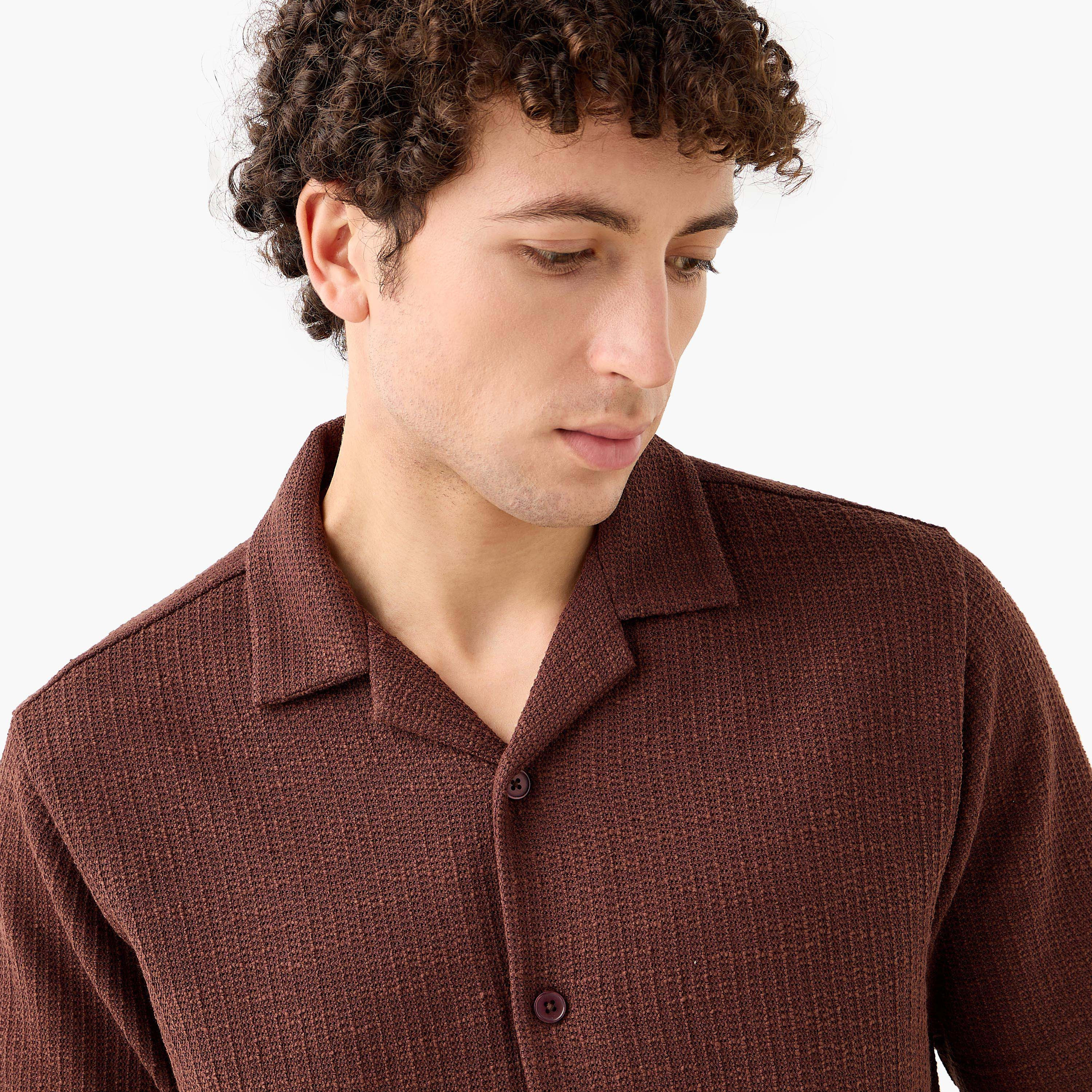 قميص منتجع هونيكومب بارز الملمس بقصة عادية من آيكونيك-men-clothing-shirts-image-4