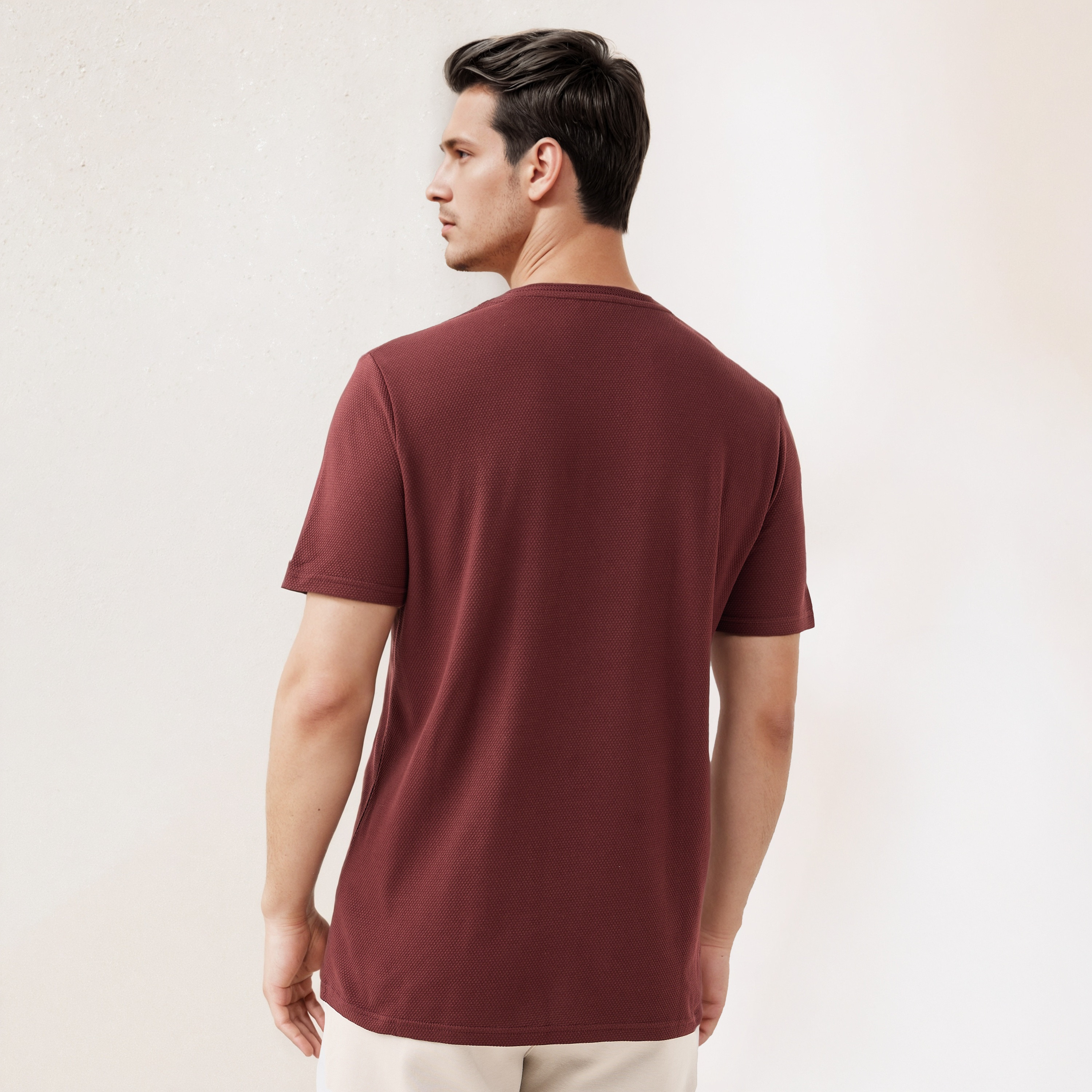 تيشيرت بارز الملمس بياقة ضيقة من آيكونيك-men-clothing-tshirtsandpolos-tshirts-image-4