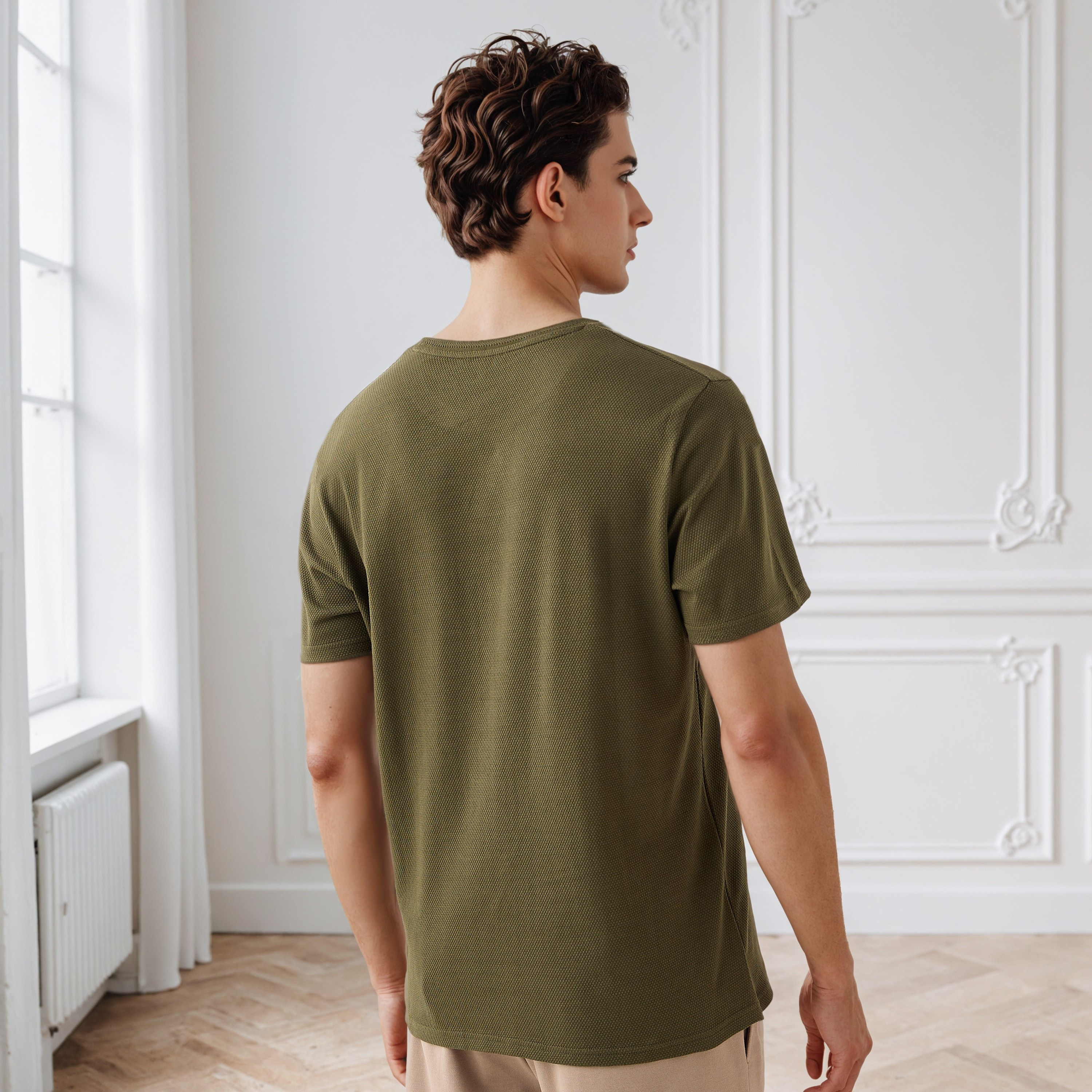 تيشيرت رجالي بارز الملمس بقصة عادية وياقة ضيقة وأكمام قصيرة من آيكونيك-men-clothing-tshirtsandpolos-tshirts-image-3