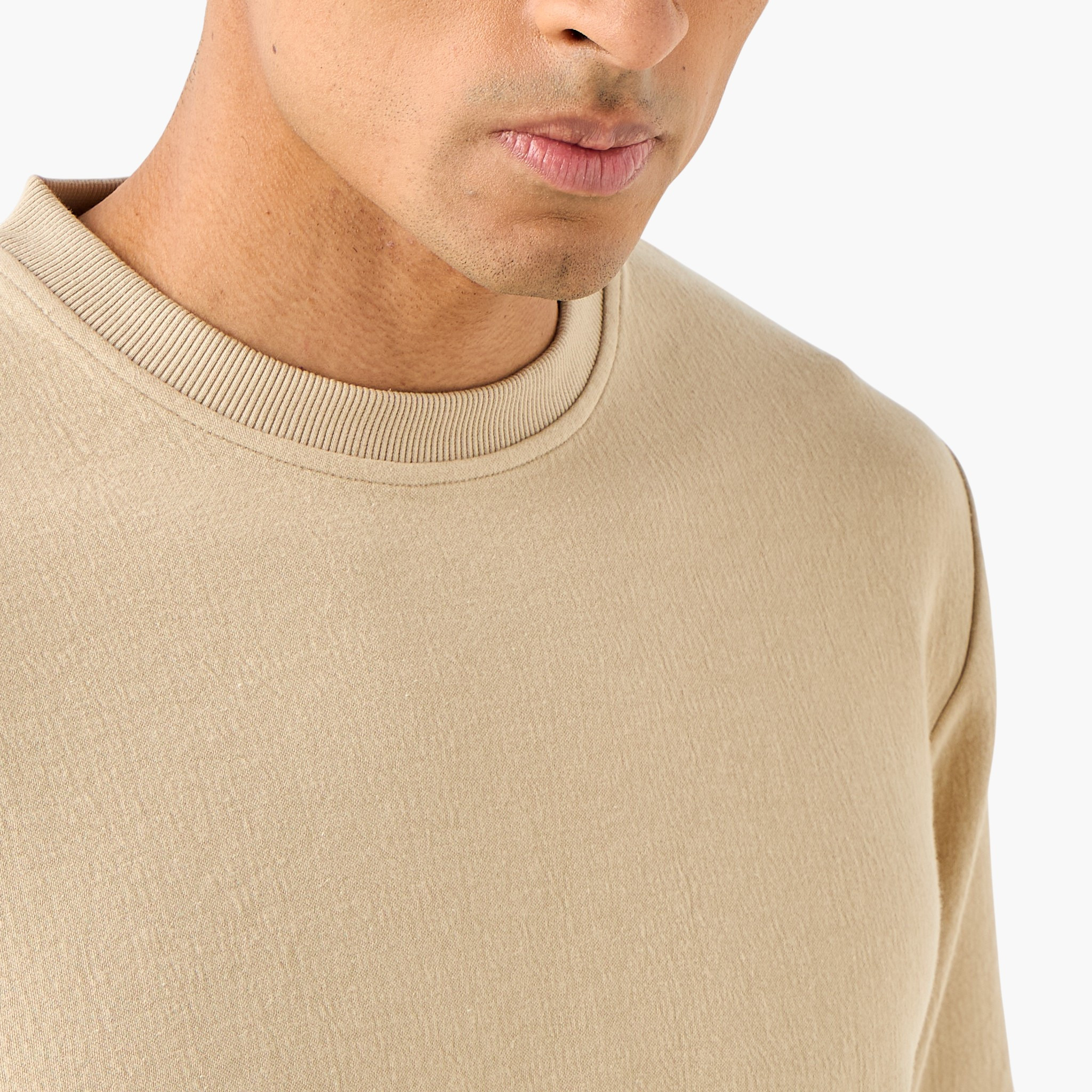 سويت شيرت بقصة عادية للرجال من آيكونيك-men-winterwear-hoodiesandsweatshirts-image-2
