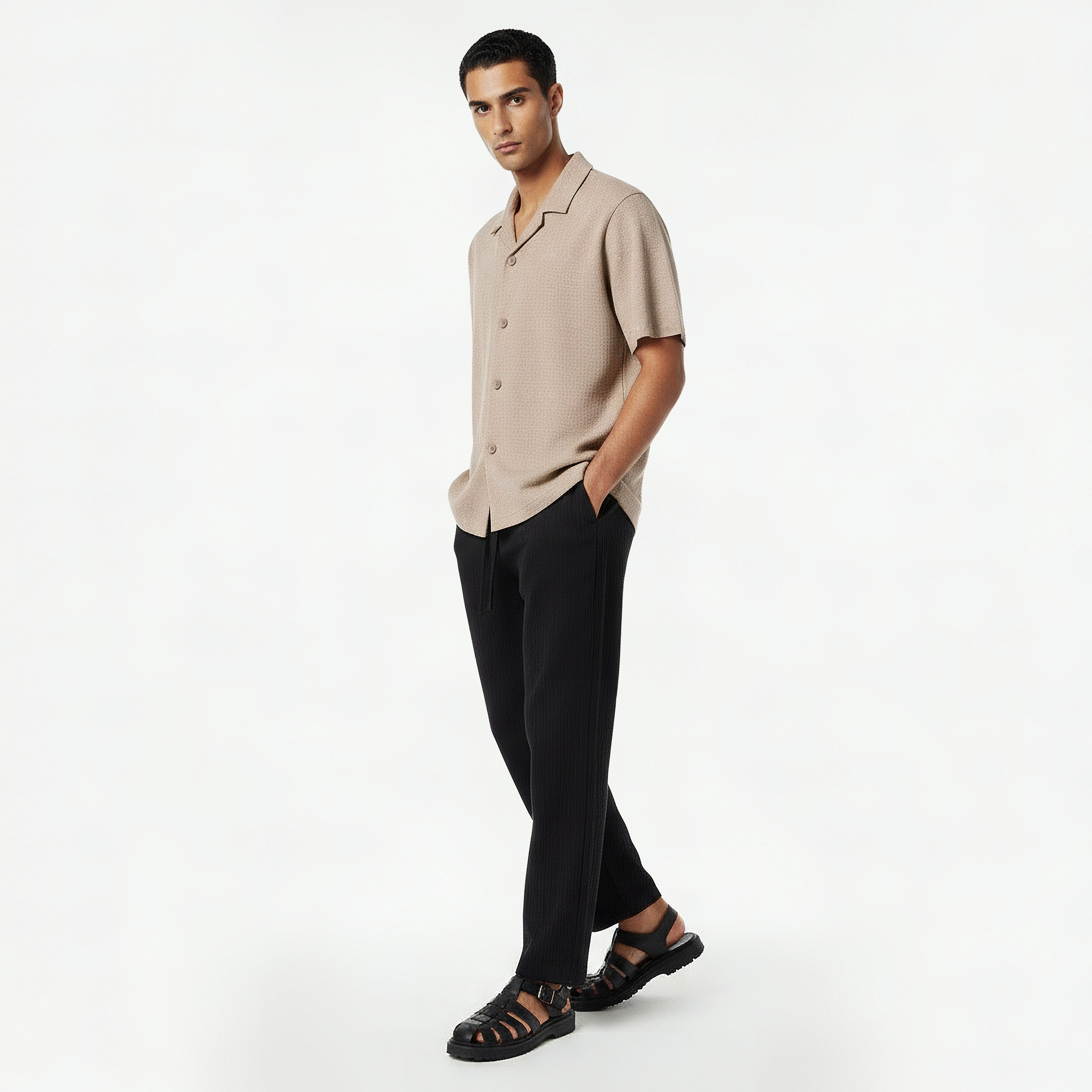قميص بقصة عادية وياقة كامب وملمس بارز للرجال من آيكونيك-men-clothing-shirts-image-5