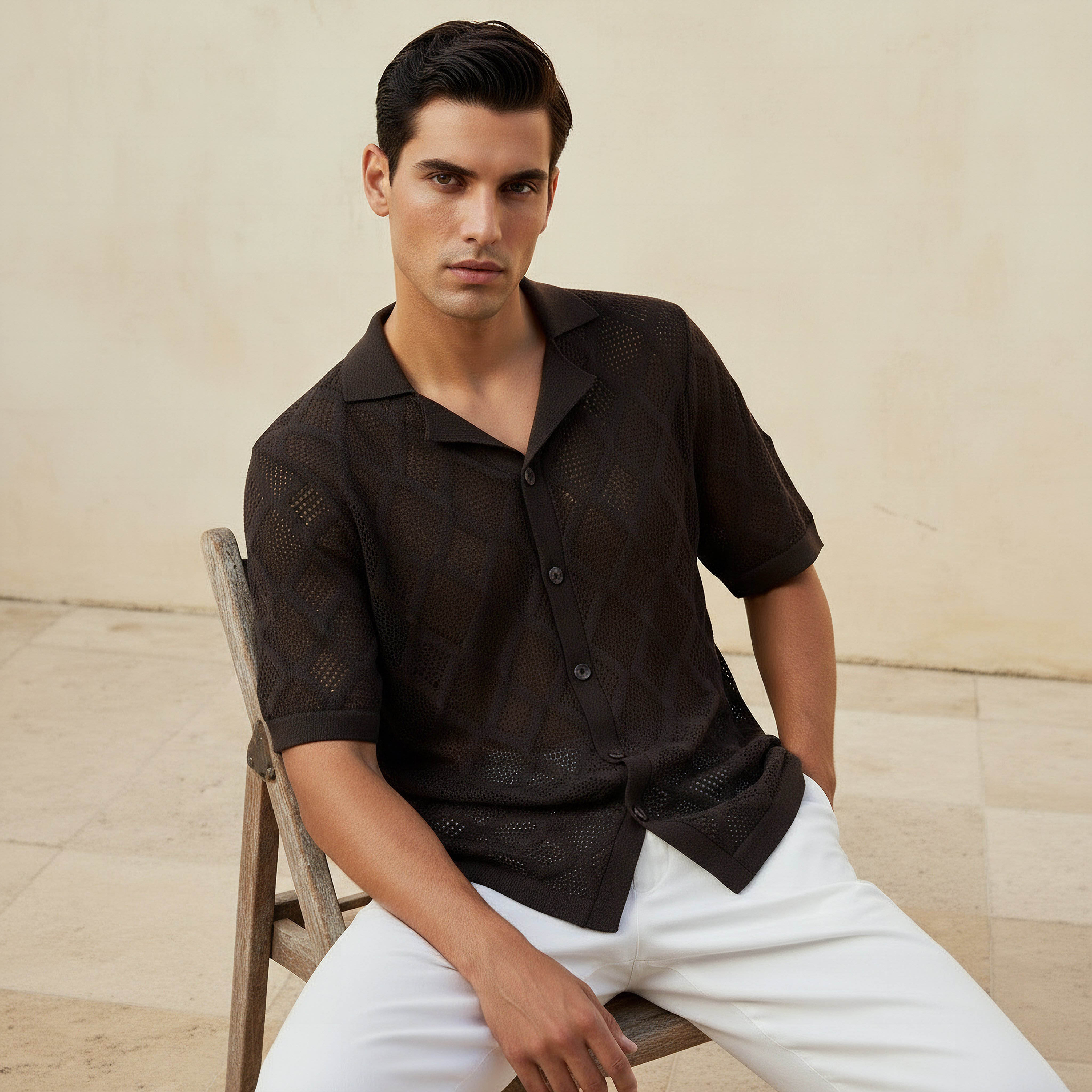 قميص بارز الملمس بقصة عادية وياقة عادية وأكمام قصيرة للرجال من آيكونك-men-clothing-shirts-image-2