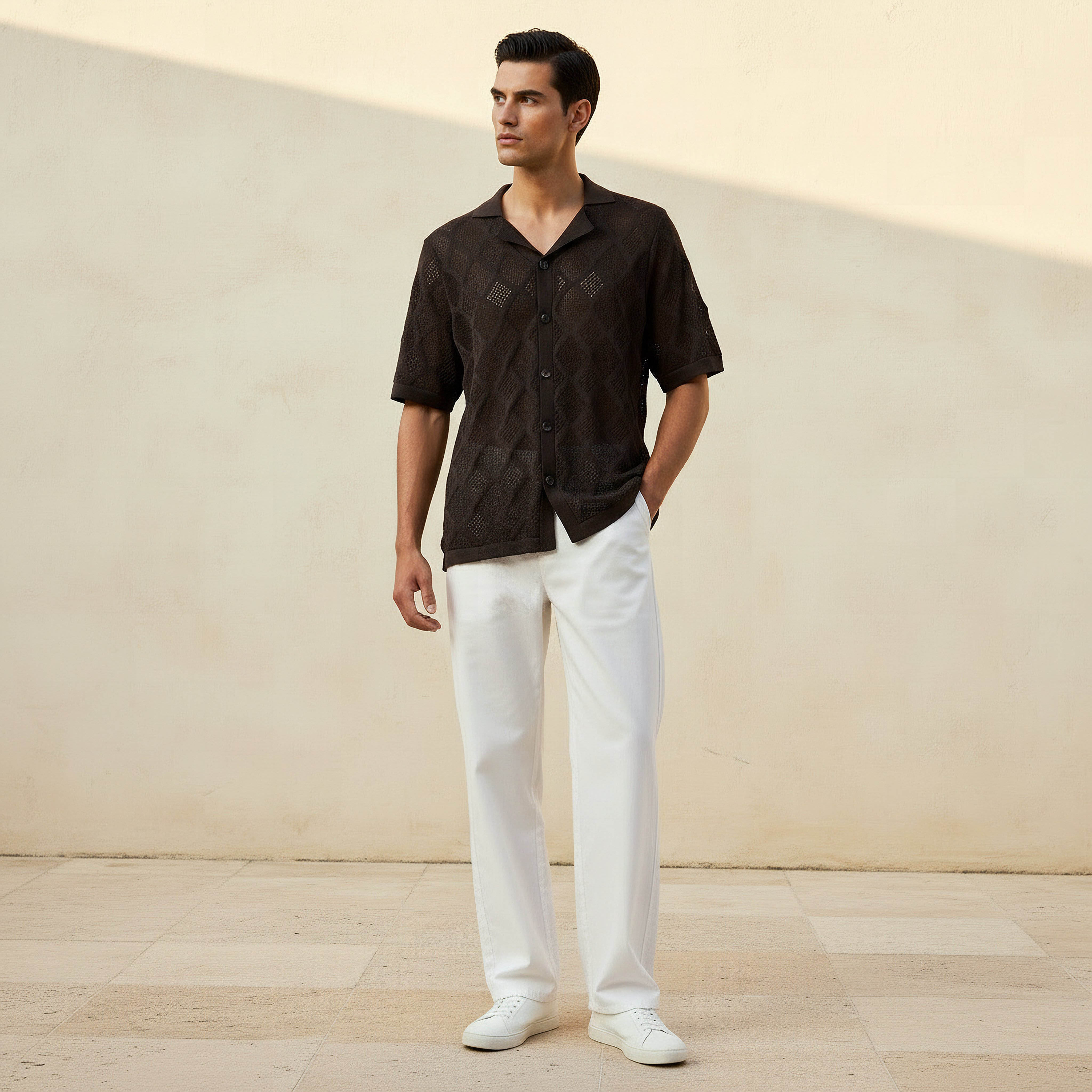 قميص بارز الملمس بقصة عادية وياقة عادية وأكمام قصيرة للرجال من آيكونك-men-clothing-shirts-image-4