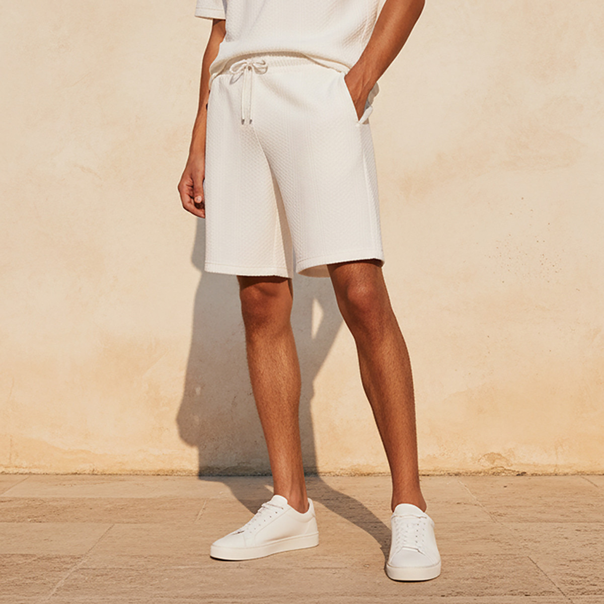 شورت بقصّة عادية من آيكونيك-men-clothing-bottoms-shorts-image-1