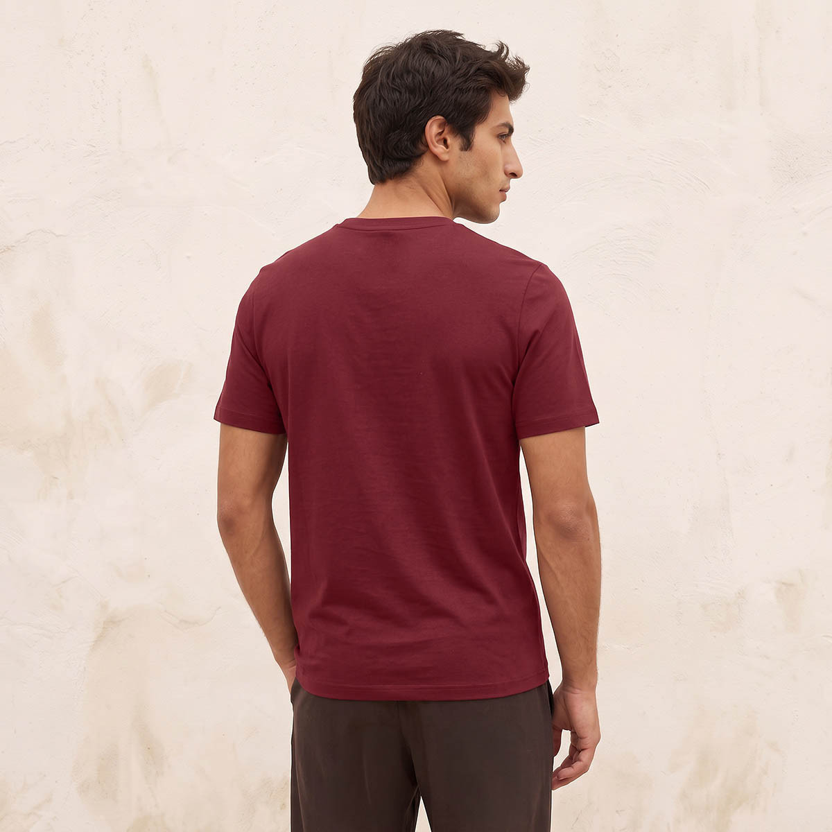 تيشيرت بياقة ضيقة وأكمام قصيرة من سبلاش آيكونيك-men-clothing-tshirtsandpolos-tshirts-image-3