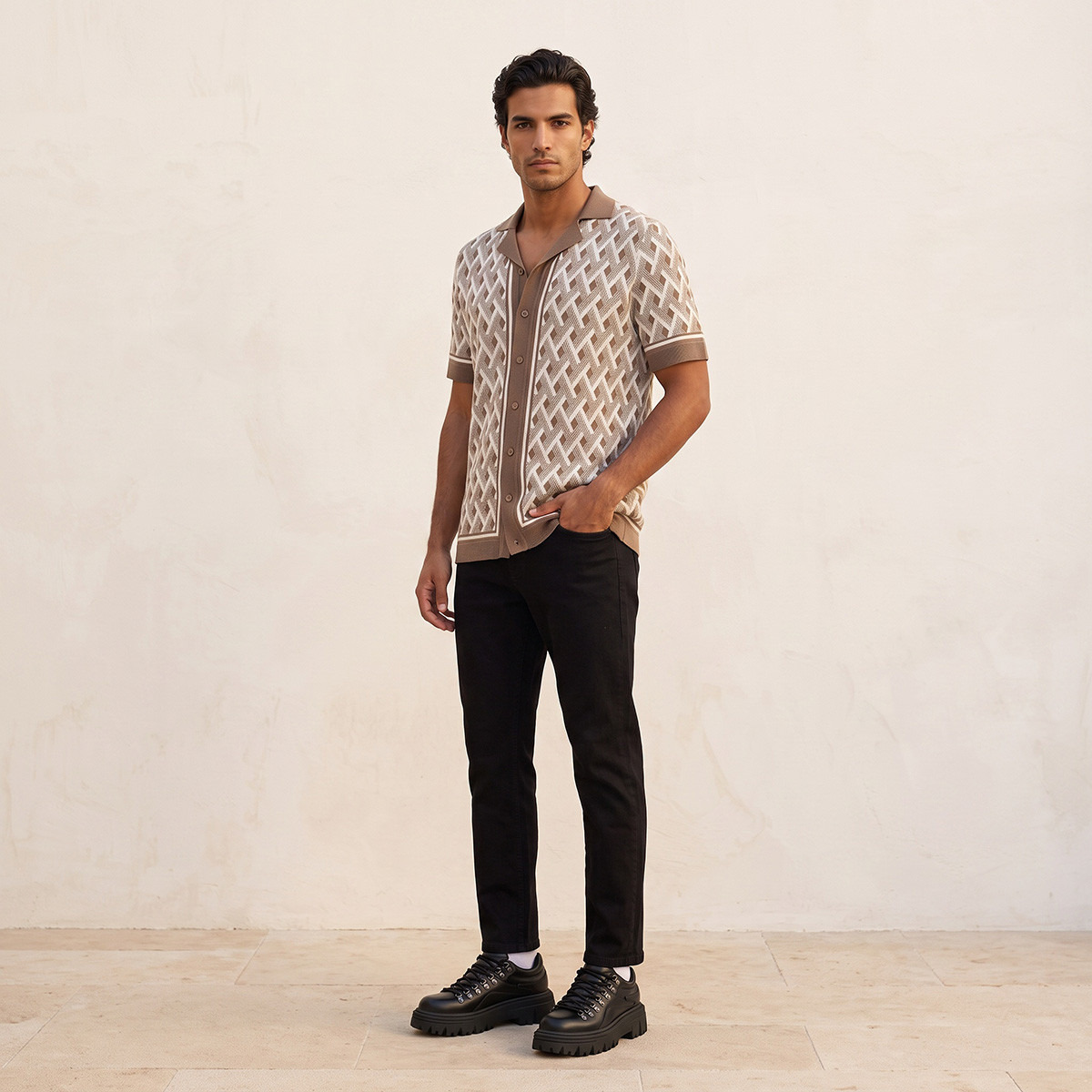 كنزة بياقة كامب من سبلاش أيكونيك-men-clothing-sweatersandpullovers-image-2
