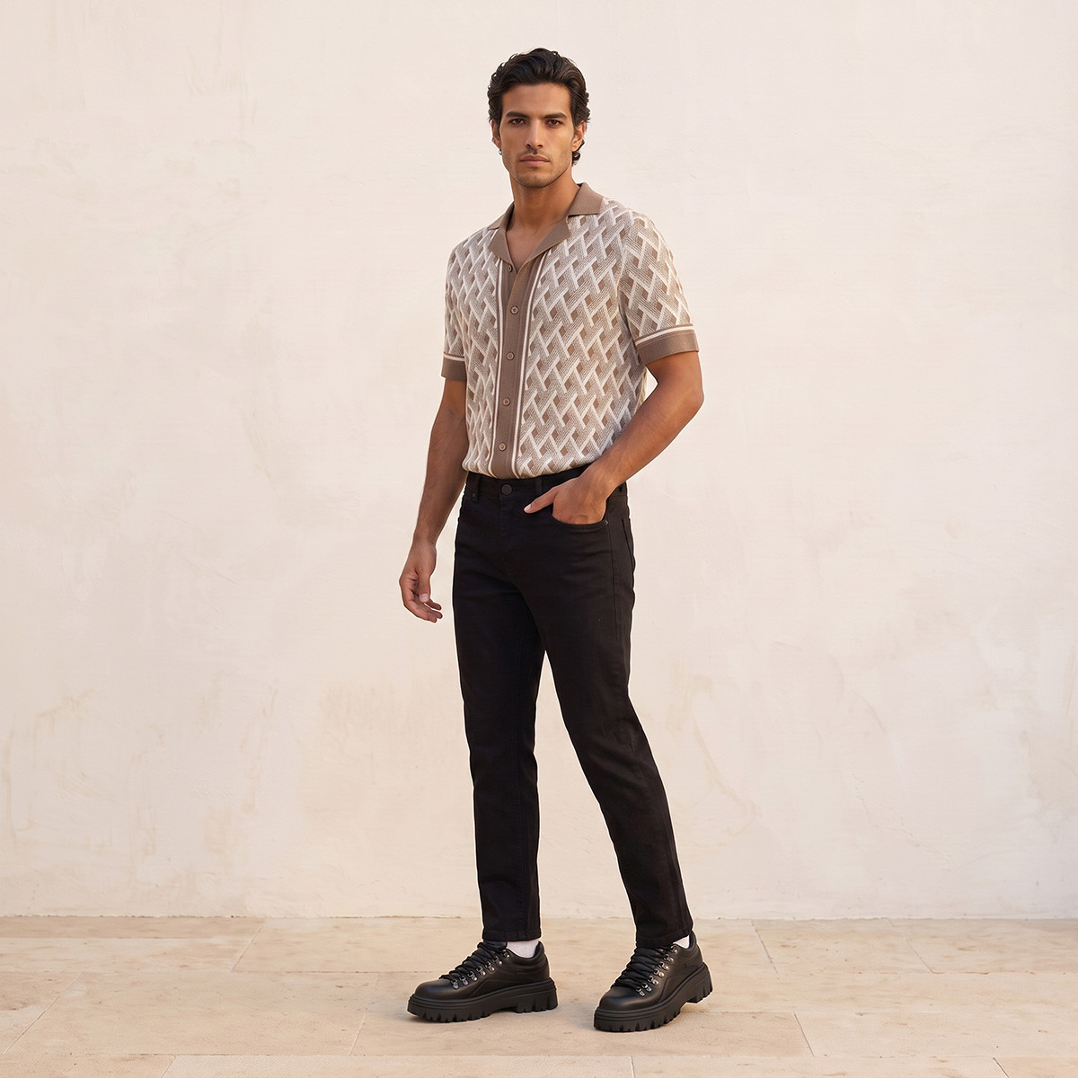كنزة بياقة كامب من سبلاش أيكونيك-men-clothing-sweatersandpullovers-image-5
