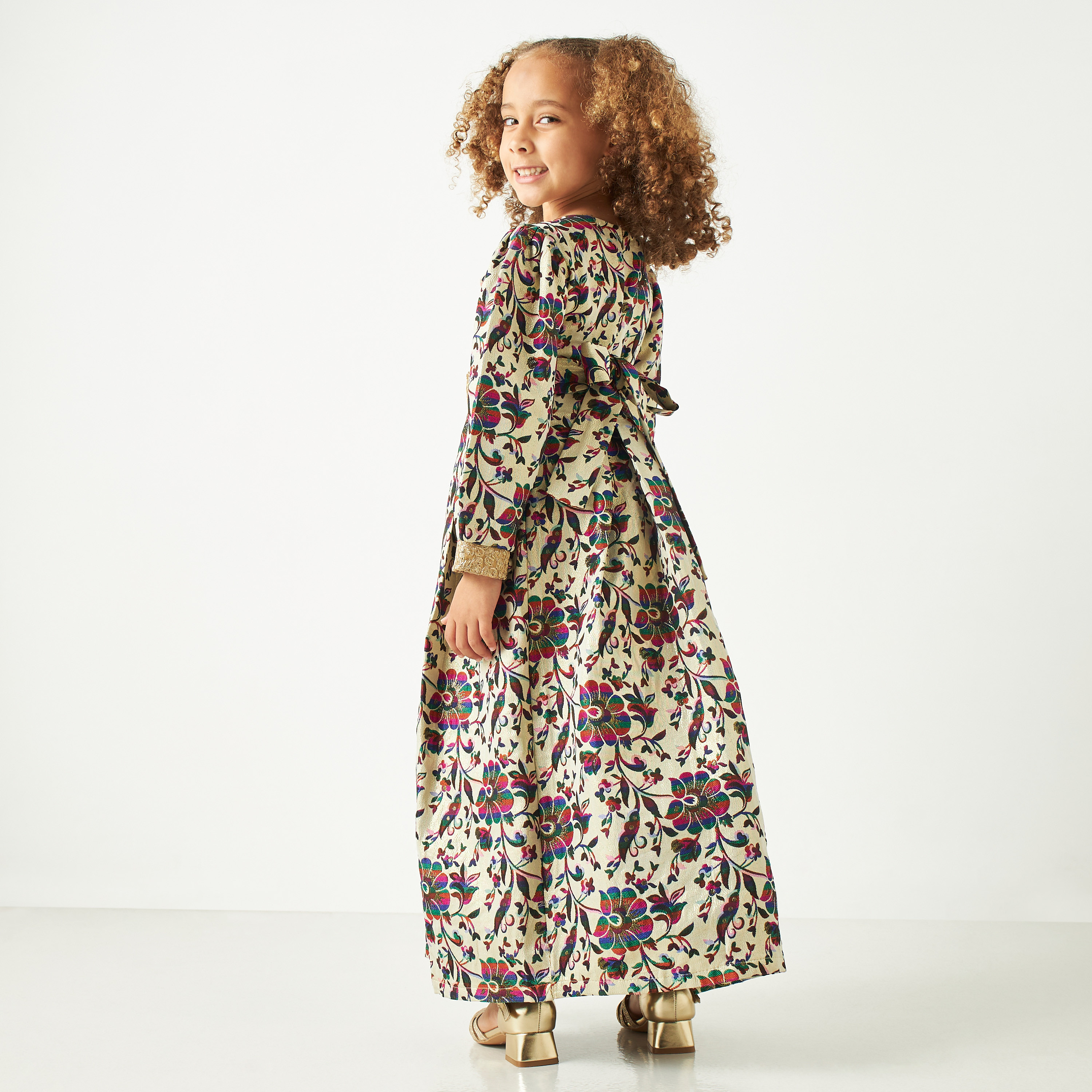 فستان ماكسي بأكمام طويلة وطبعات زهرية من ليتل جولدن أبل-girls-clothing-dressesandjumpsuits-image-3
