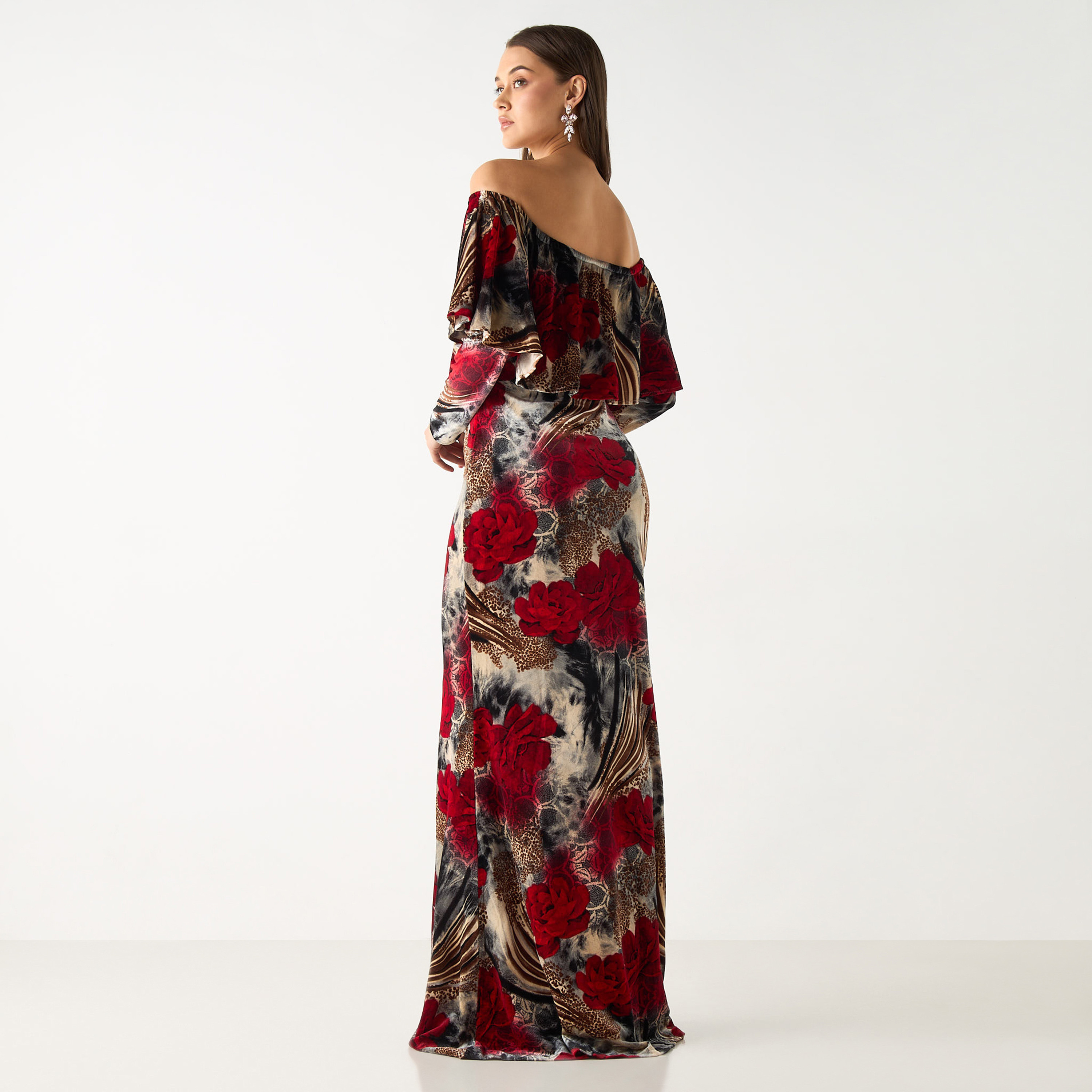 فستان ماكسي بأكتاف مكشوفة وأكمام طويلة وطبعات زهرية من جولدن آبل-women-clothing-dresses-image-8