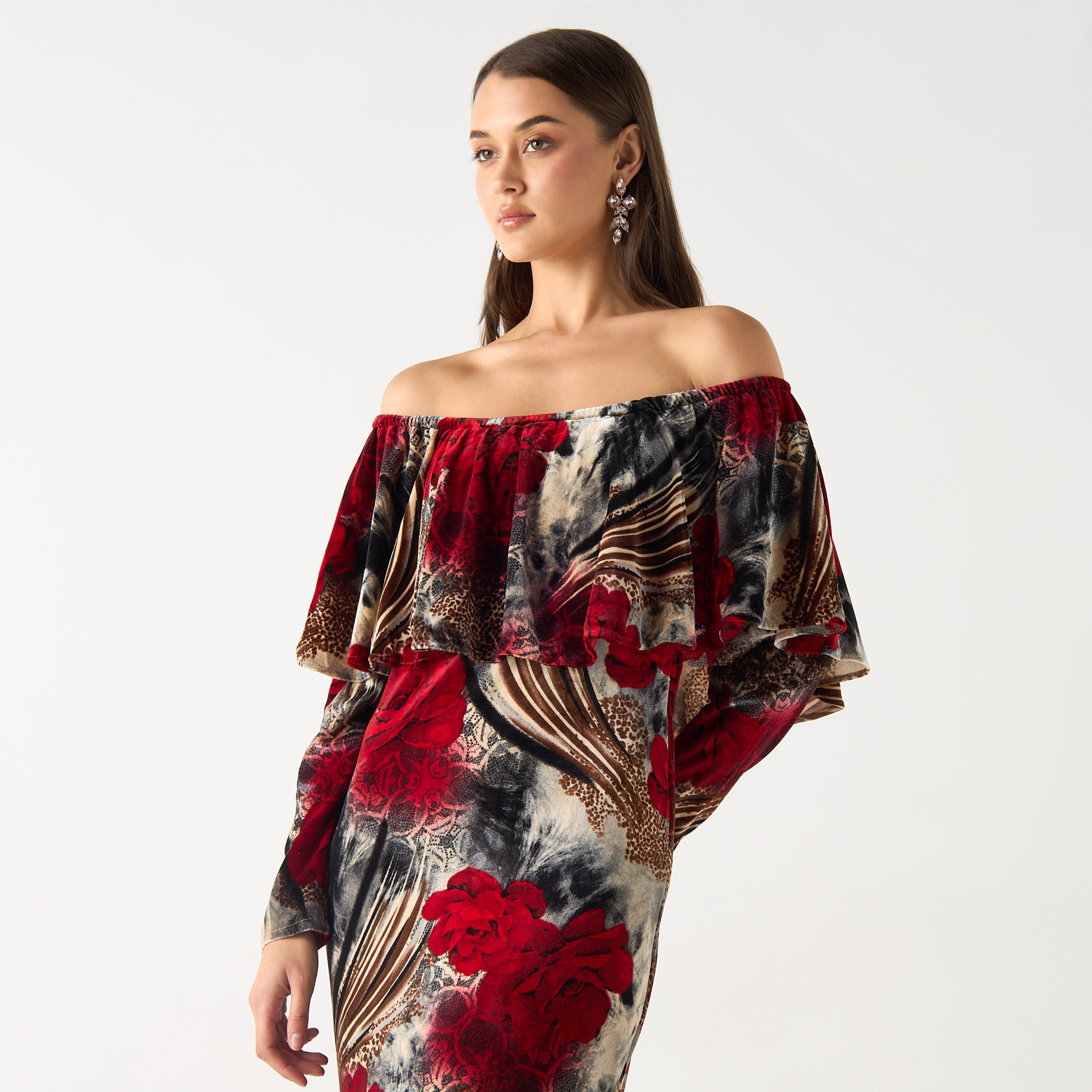 فستان ماكسي بأكتاف مكشوفة وأكمام طويلة وطبعات زهرية من جولدن آبل-women-clothing-dresses-image-9