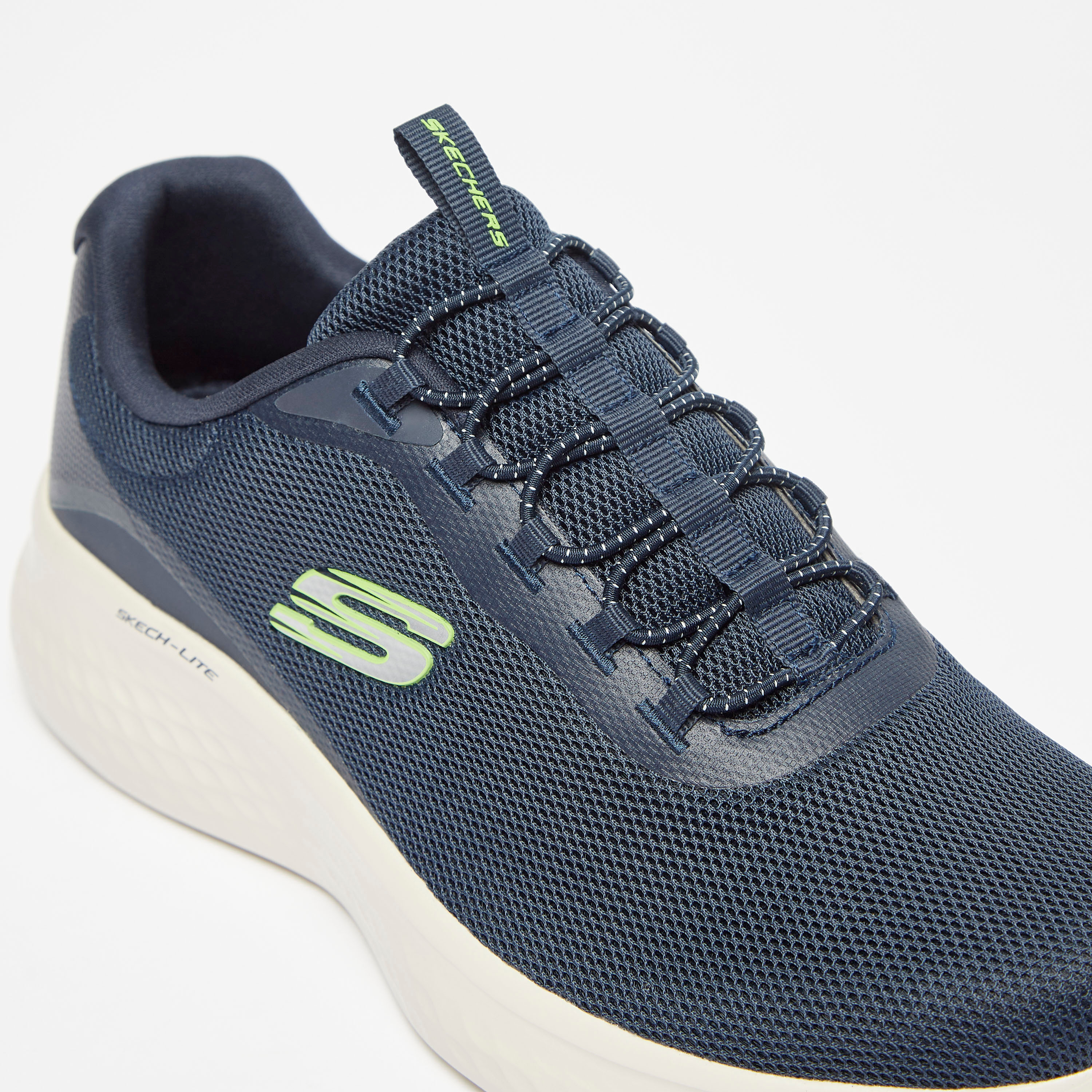 حذاء رياضي ميموري فوم رجالي مبرد بالهواء من سكيتشرز سكيتش لايت برو | 232599-sports-men-shoes-image-15