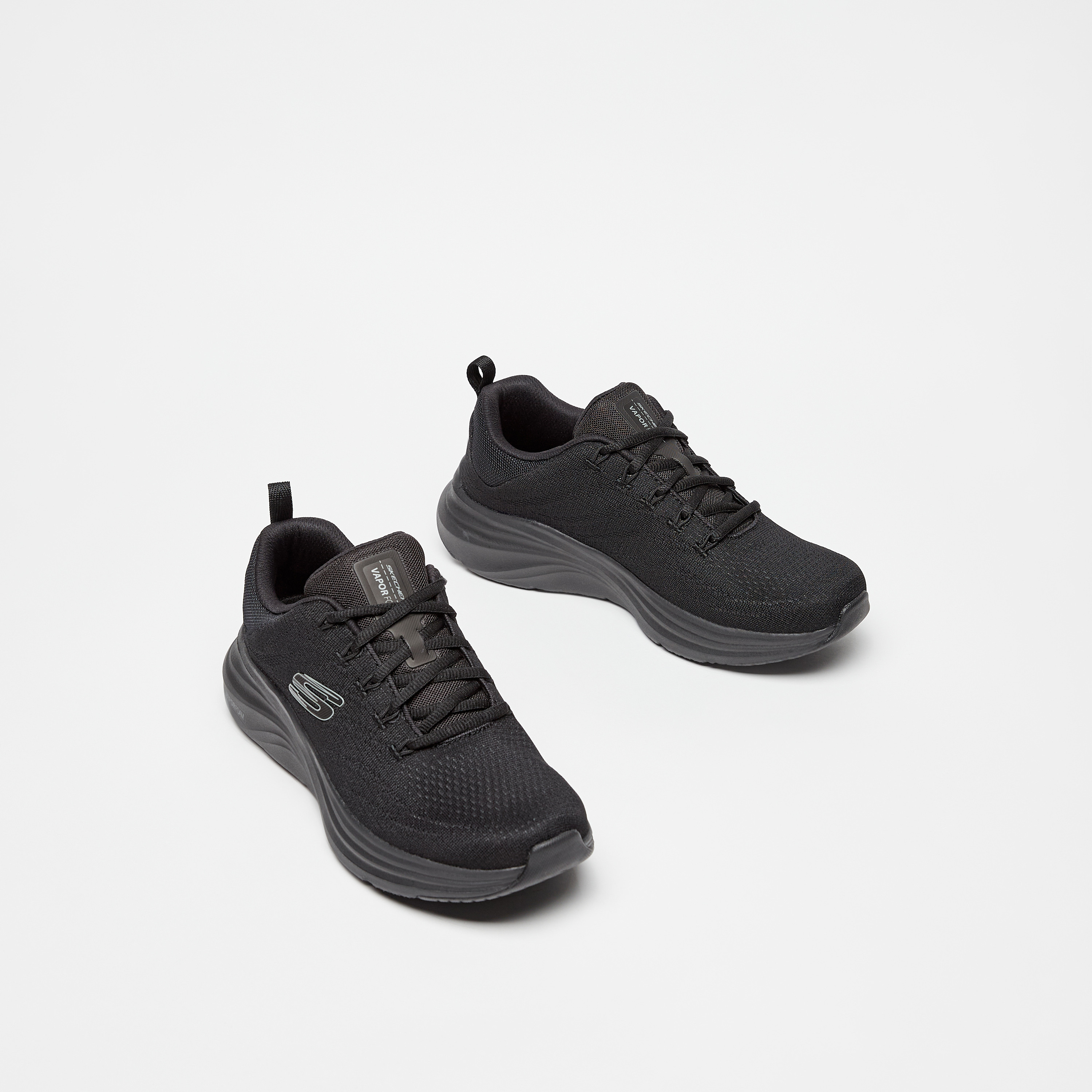 حذاء رياضي ميموري فوم رجالي مبرد بالهواء من سكيتشرز سكيتش وابور لايت | 232626-sports-men-shoes-image-16