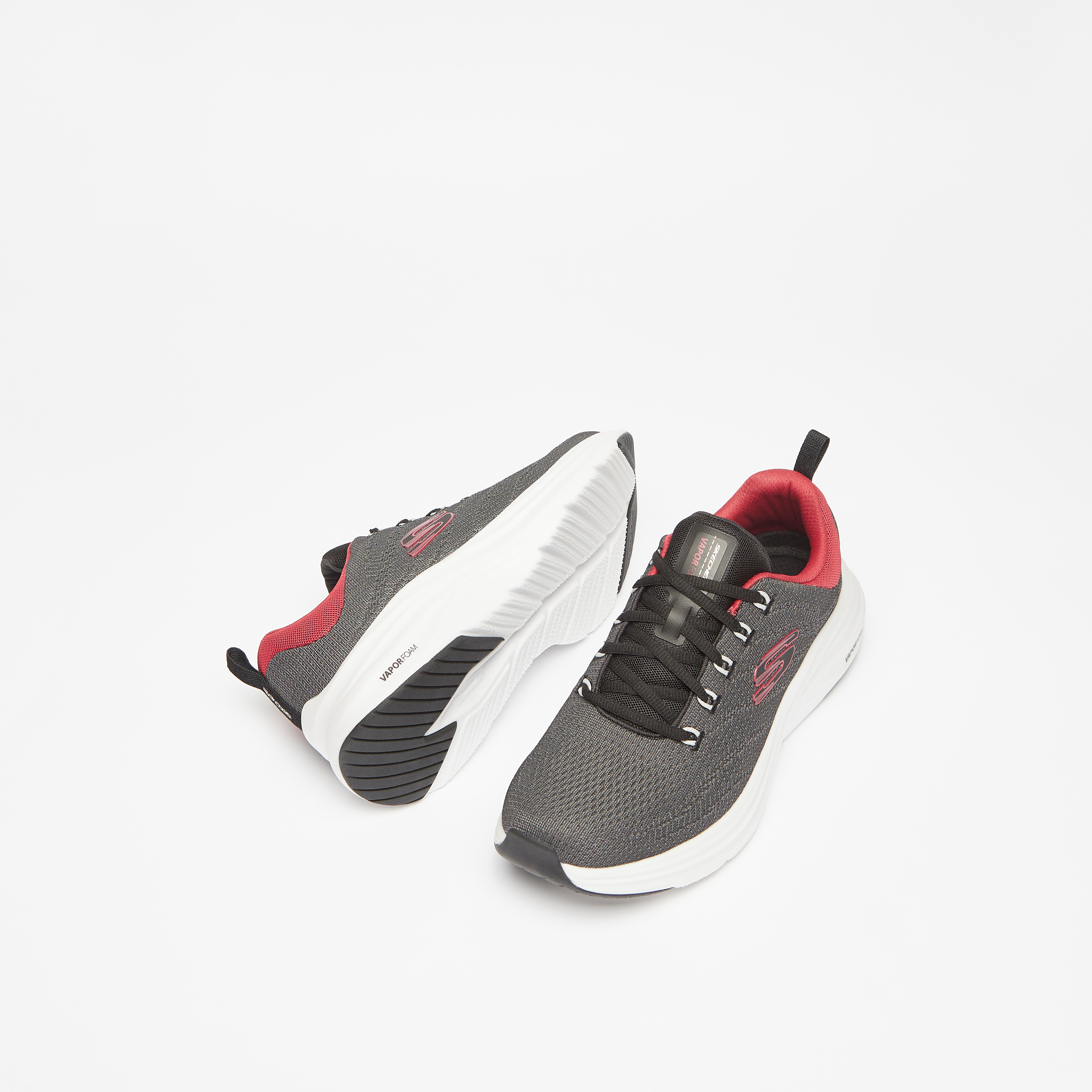 حذاء رياضي ميموري فوم رجالي مبرد بالهواء من سكيتشرز سكيتش وابور لايت | 232626-sports-men-shoes-image-4