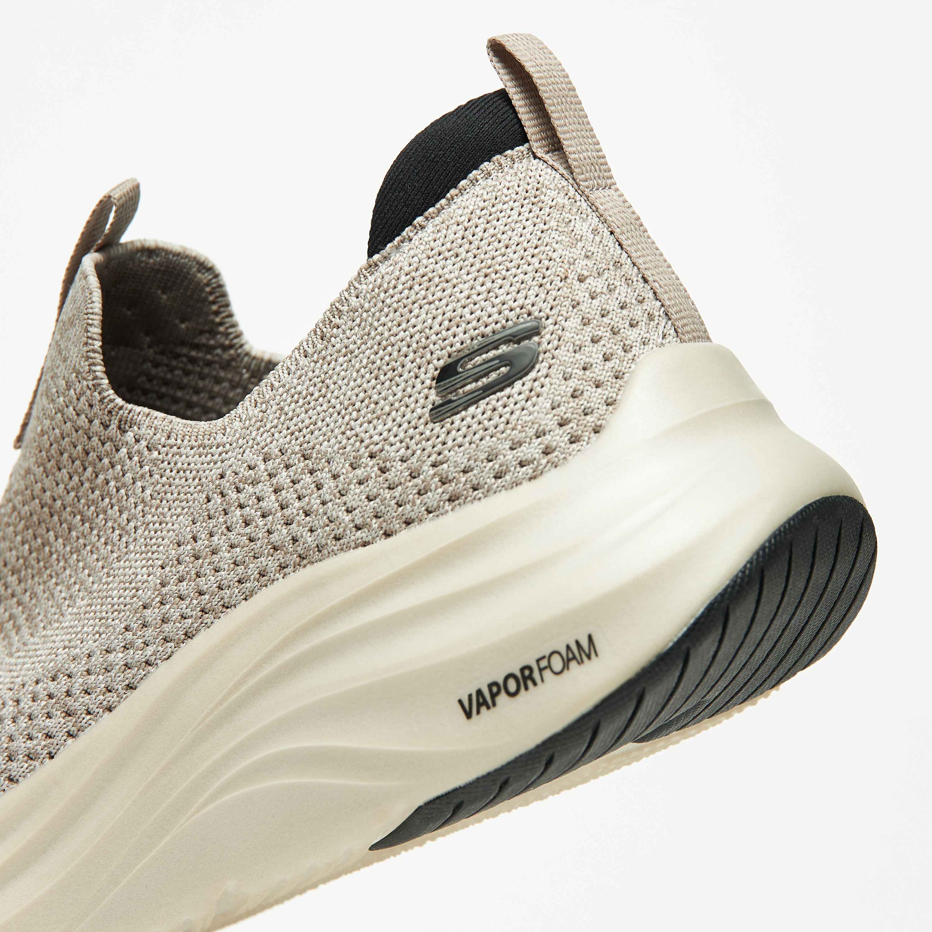 سكيتشرز حذاء فابور فوم ميموري فوم للرجال 232630-BKRD | OE-sports-men-shoes-image-32