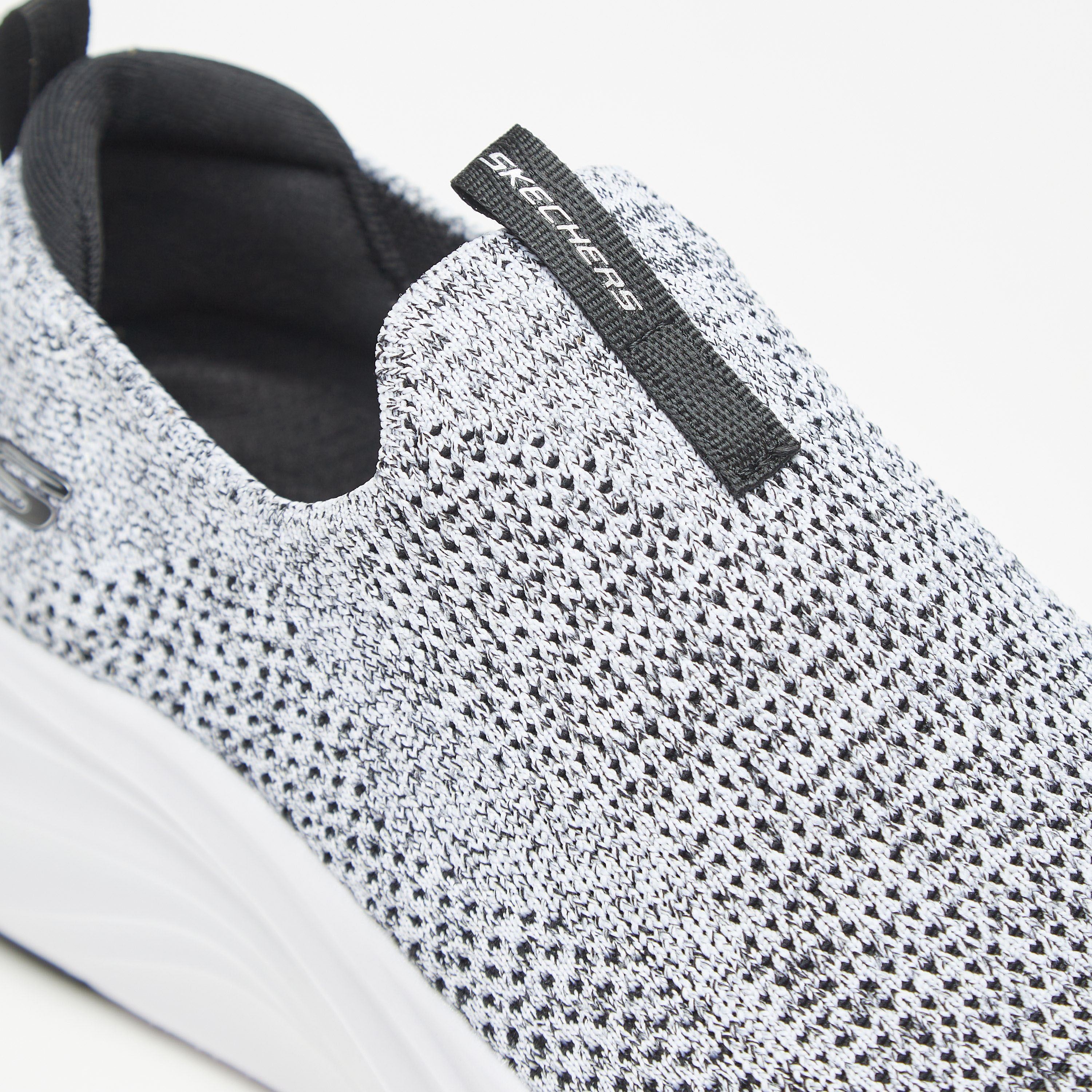 سكيتشرز حذاء فابور فوم ميموري فوم للرجال 232630-BKRD | OE-sports-men-shoes-image-39