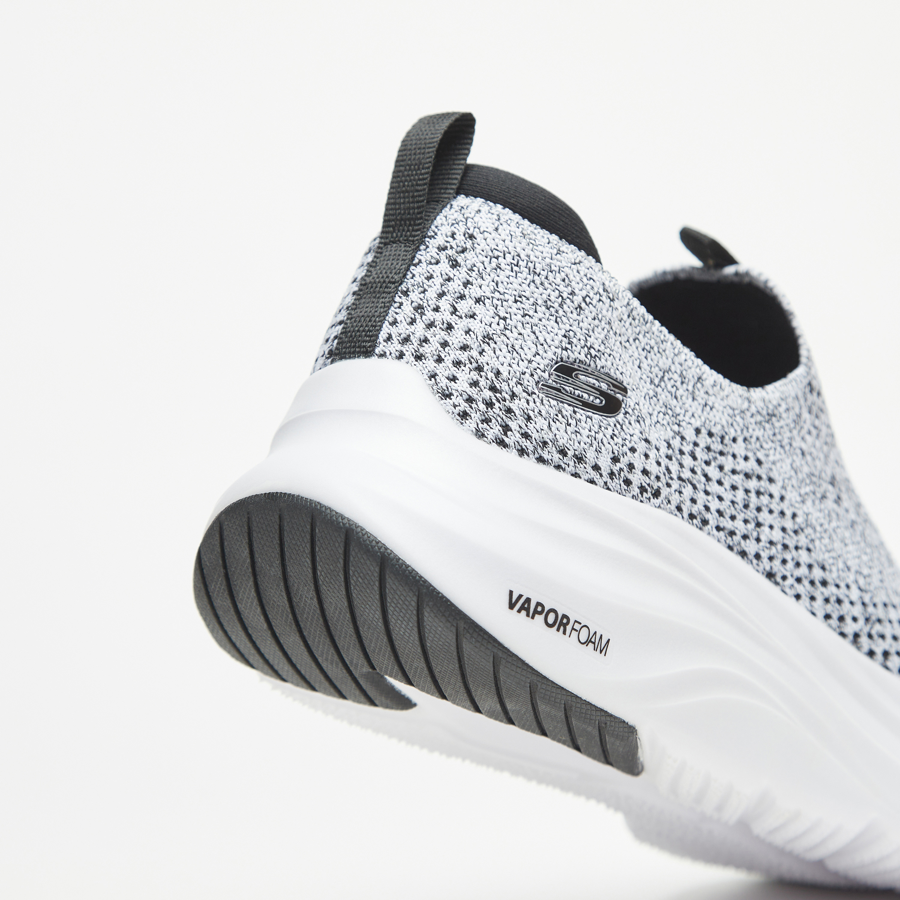 سكيتشرز حذاء فابور فوم ميموري فوم للرجال 232630-BKRD | OE-sports-men-shoes-image-40