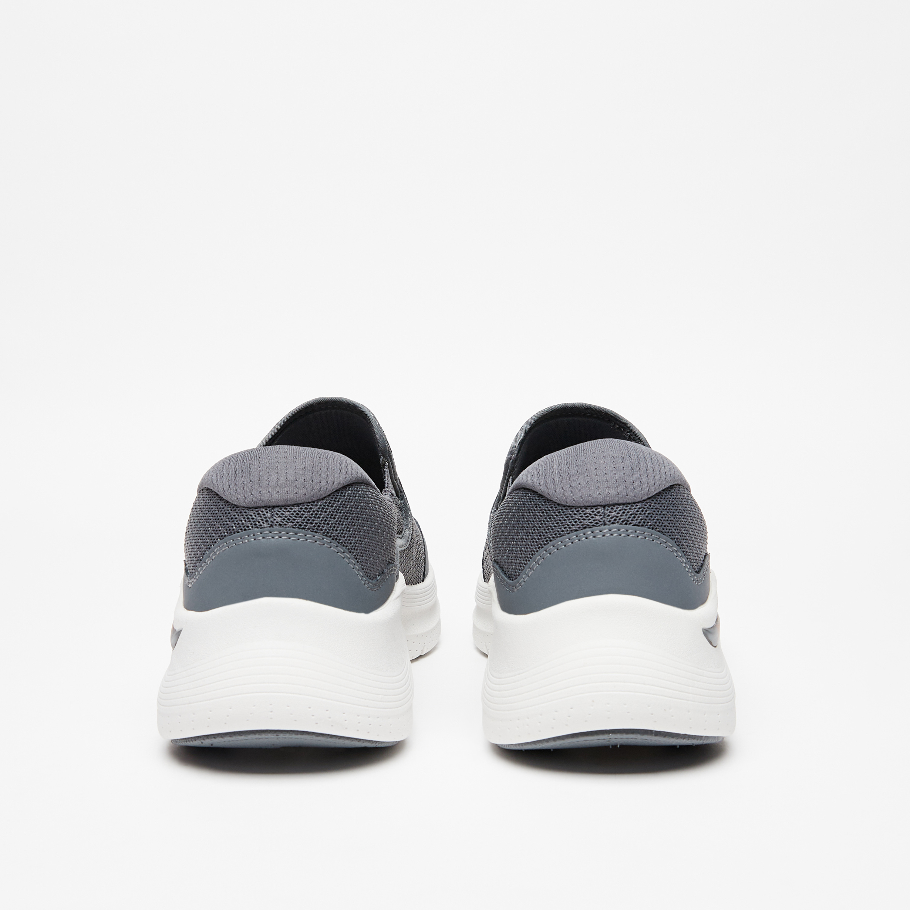 سكيتشرز شبشب ارت فيت 2.0 للرجال 232706-BBK | OE-sports-men-shoes-image-27