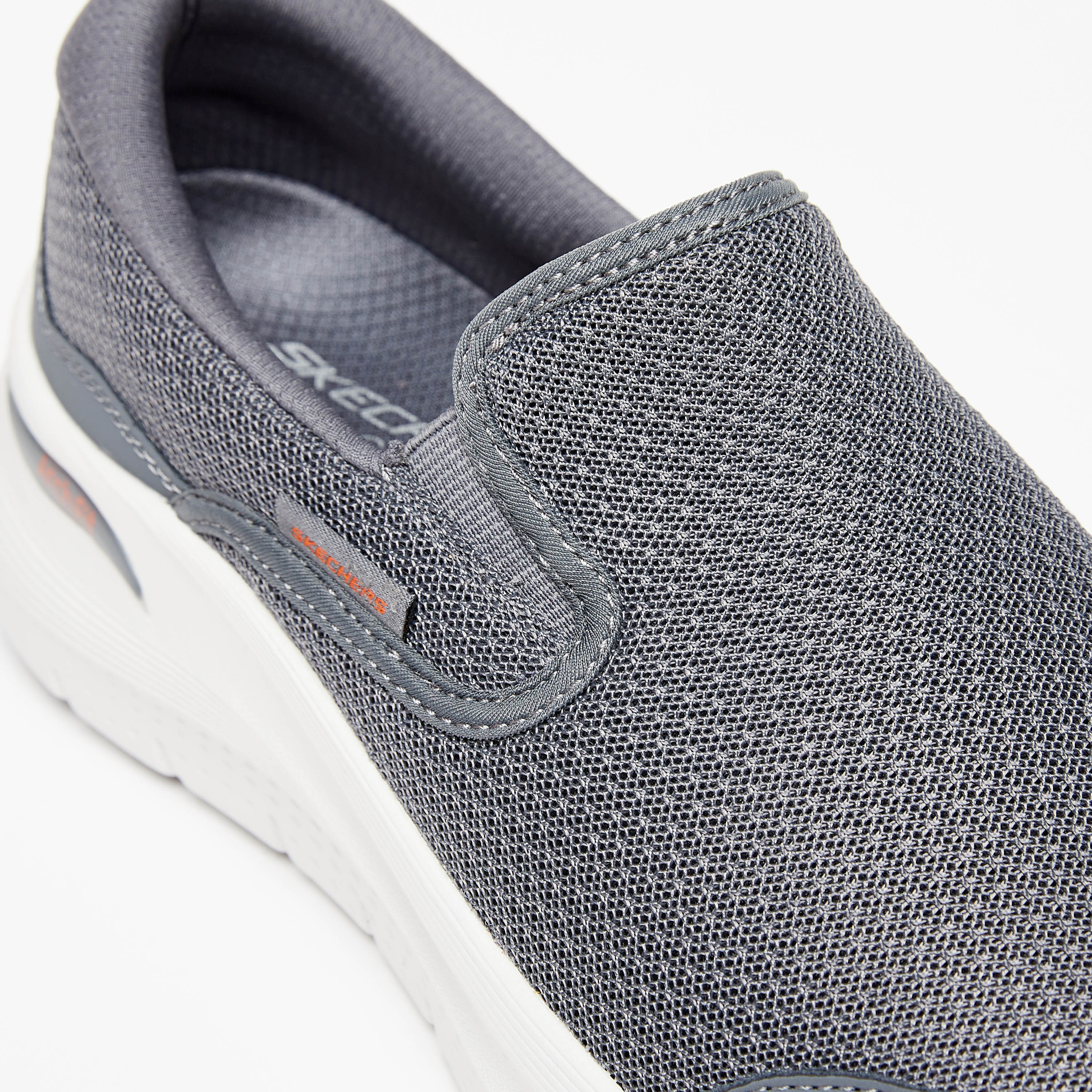 سكيتشرز شبشب ارت فيت 2.0 للرجال 232706-BBK | OE-sports-men-shoes-image-31