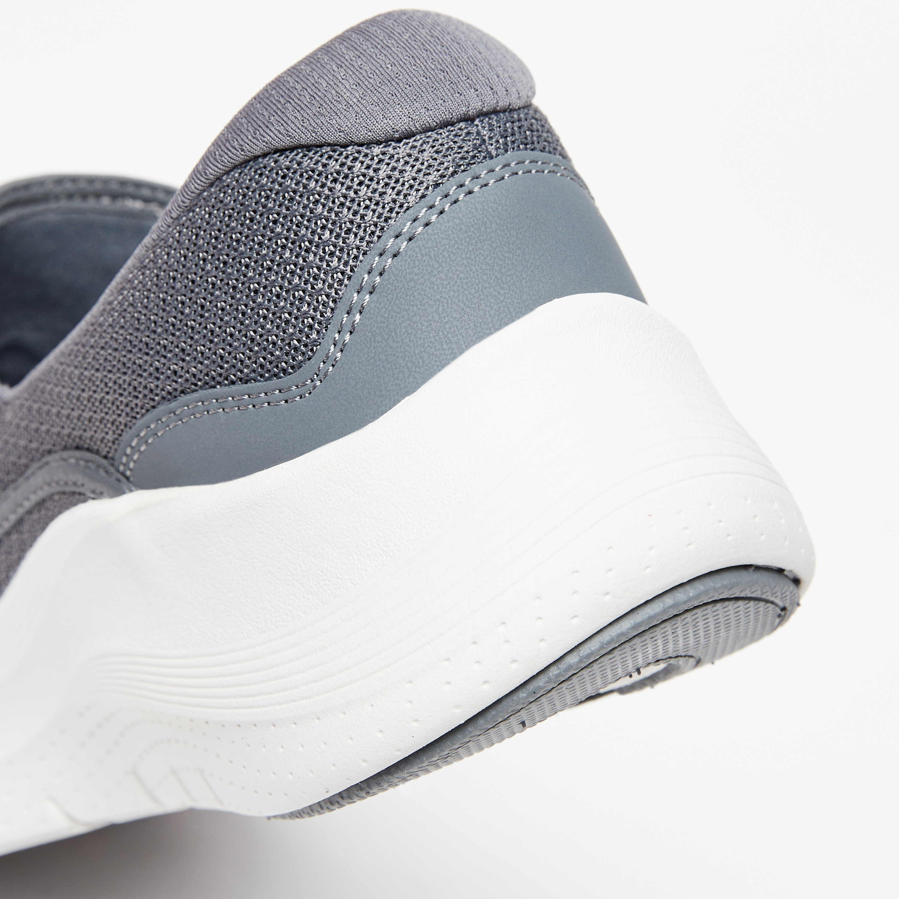 سكيتشرز شبشب ارت فيت 2.0 للرجال 232706-BBK | OE-sports-men-shoes-image-32