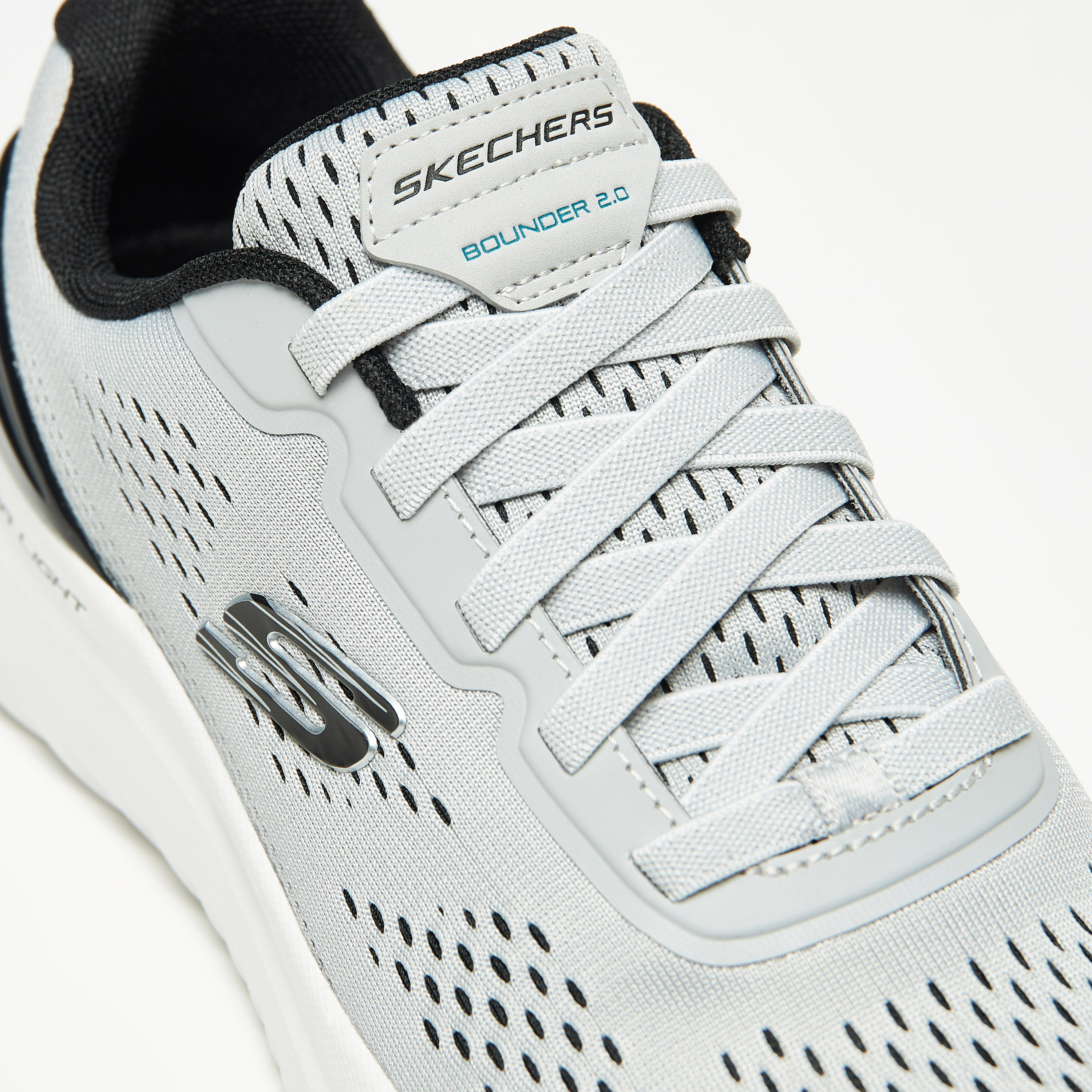 سكيتشرز حذاء رياضي باوندر 2.0 ميموري فوم كاحل منخفض للرجال 232776-BBK | OE-sports-men-shoes-image-15