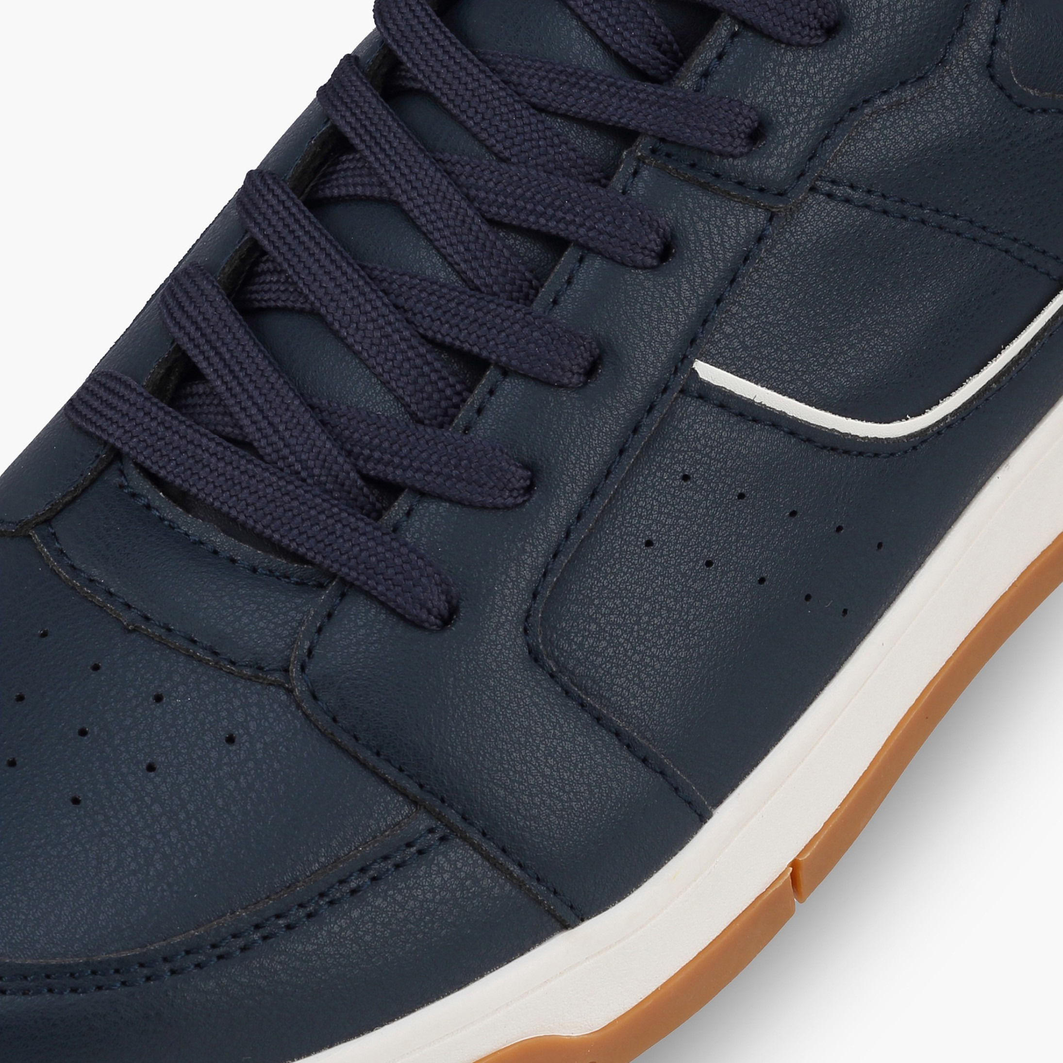 حذاء سنيكرز برباط إغلاق للرجال من إل بي إل من شوإكسبريس-men-shoes-sneakers-image-4