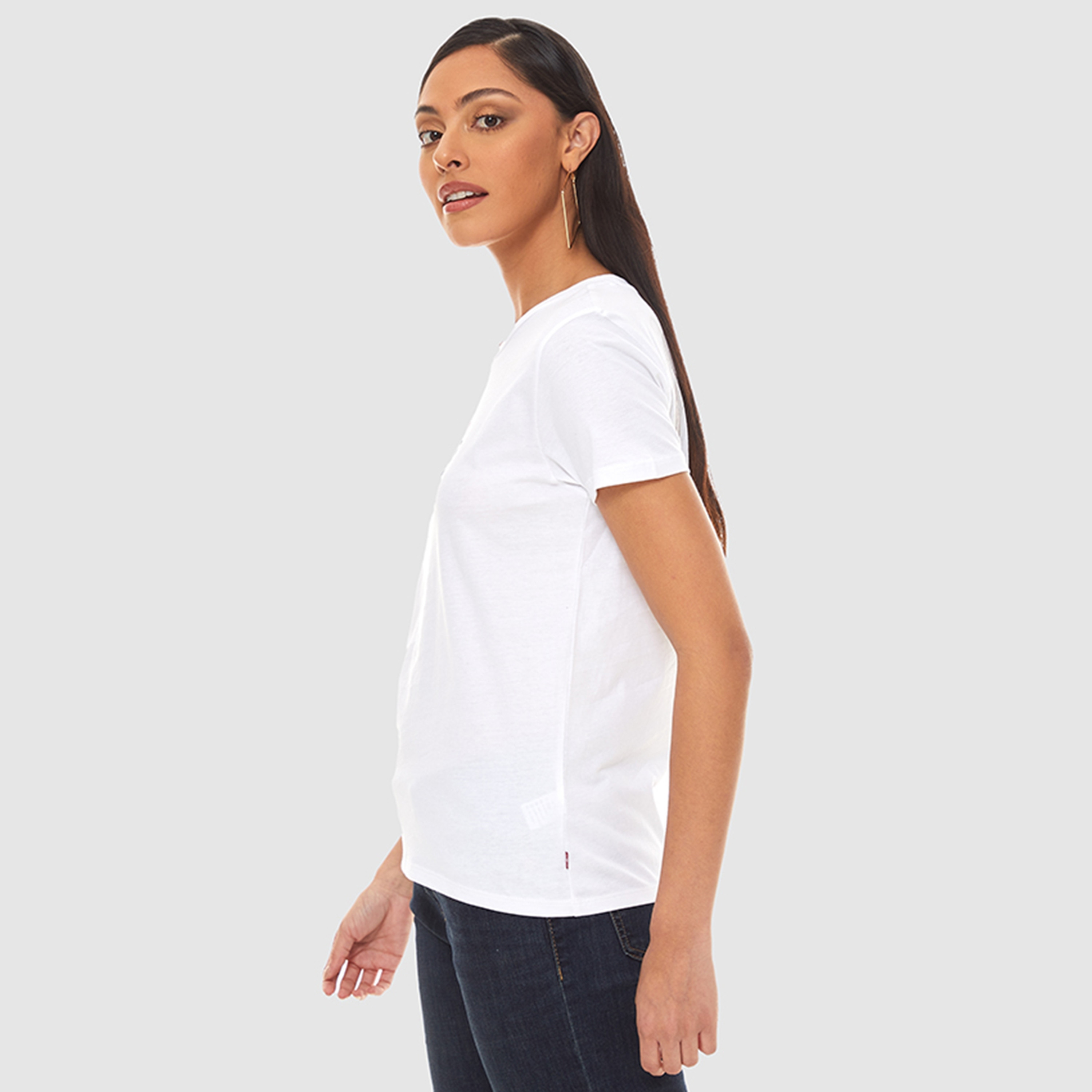 Levi's Logo Round Neck Short Sleeves Women's T-Shirt-women-clothing-tshirts-image-4