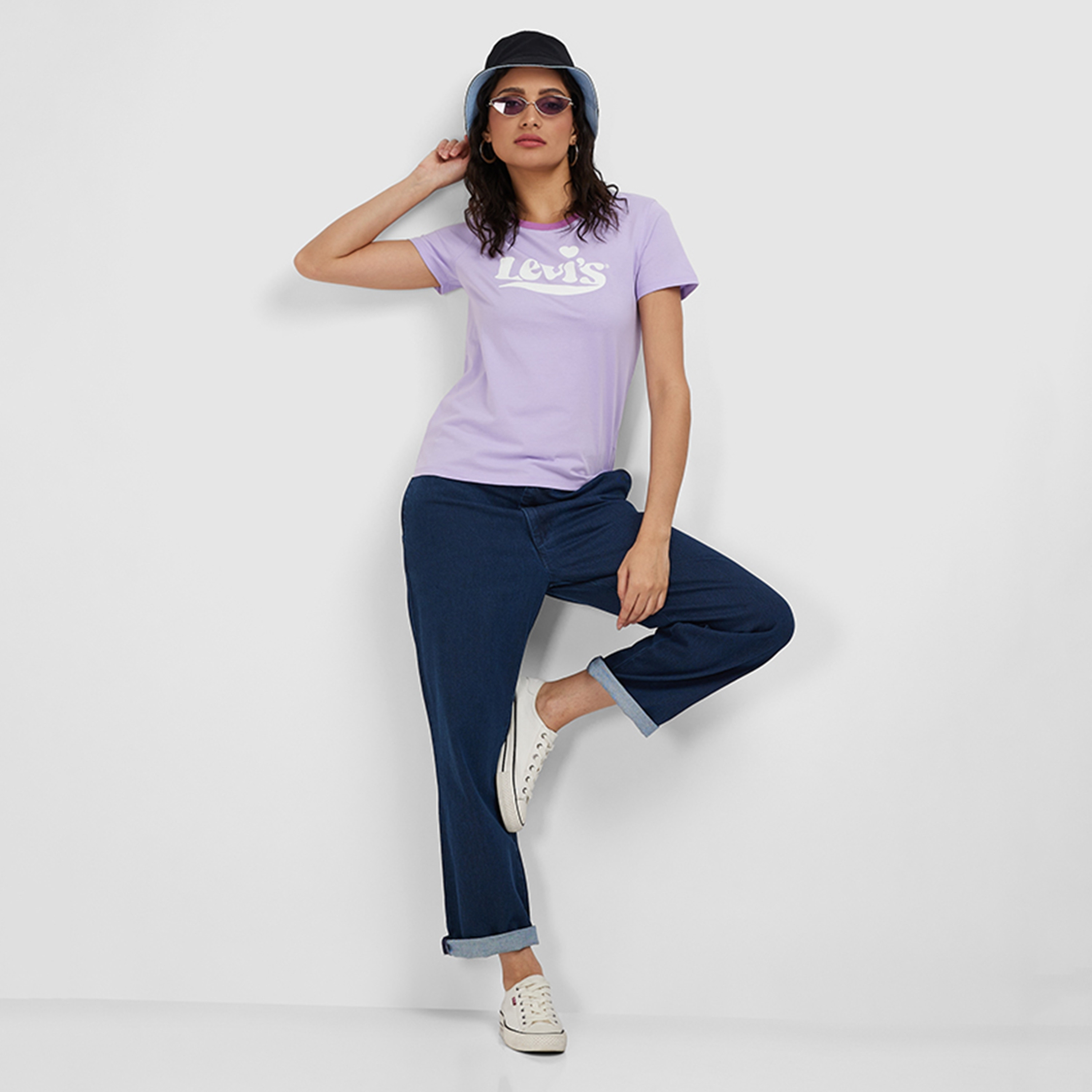 Levi's Logo Round Neck Short Sleeves Women's T-Shirt-women-clothing-tshirts-image-2