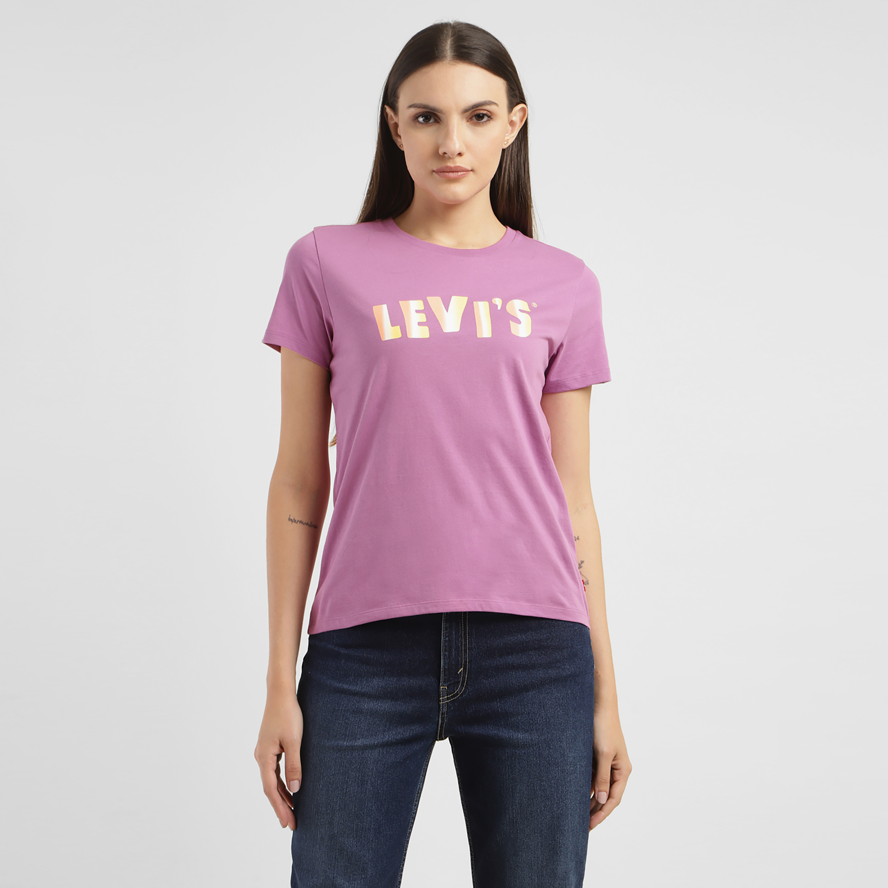 Levi's Graphic Crew Neck Short Sleeves T-Shirt-women-clothing-tshirts-image-1