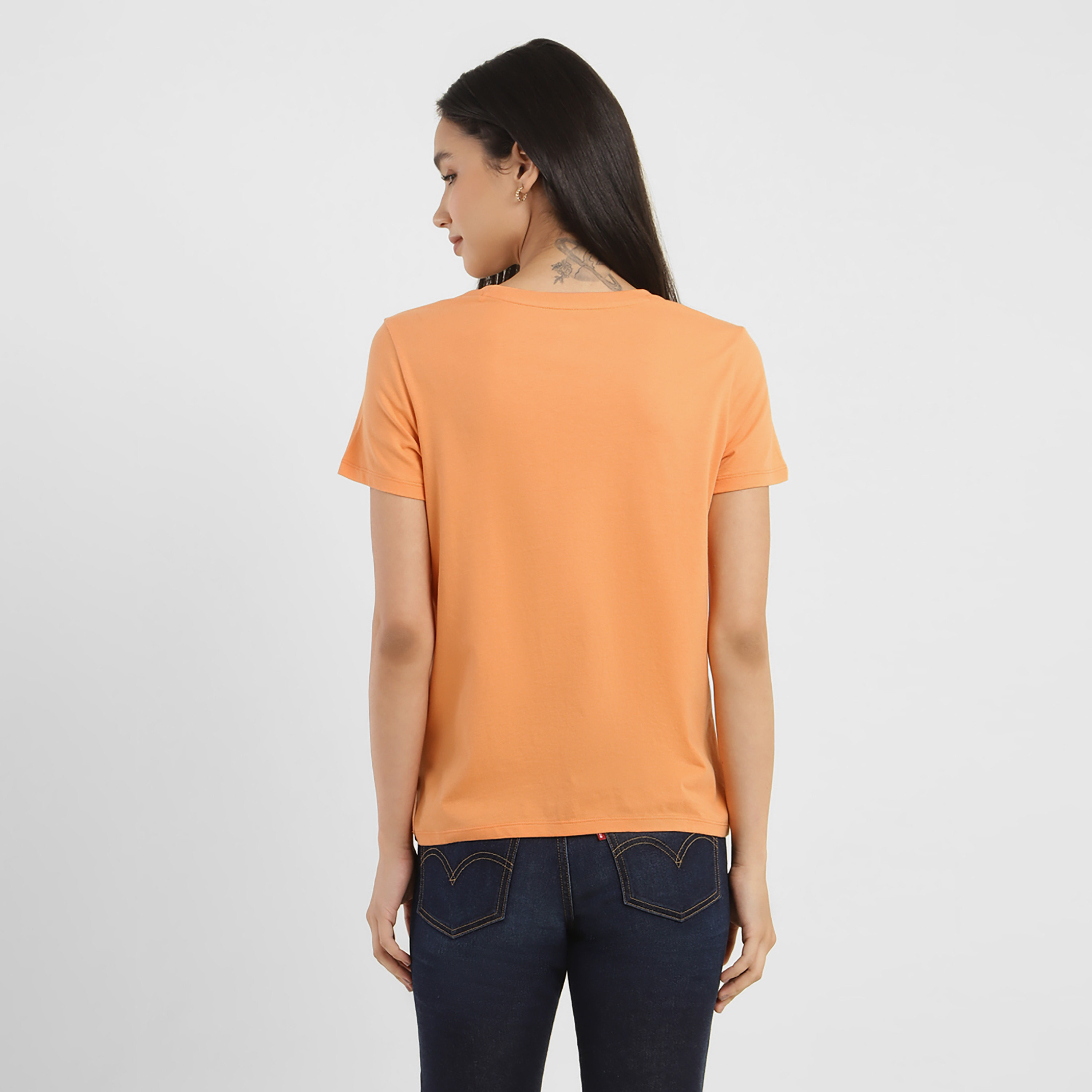 Levi's Graphic Crew Neck Short Sleeves T-Shirt-women-clothing-tshirts-image-4