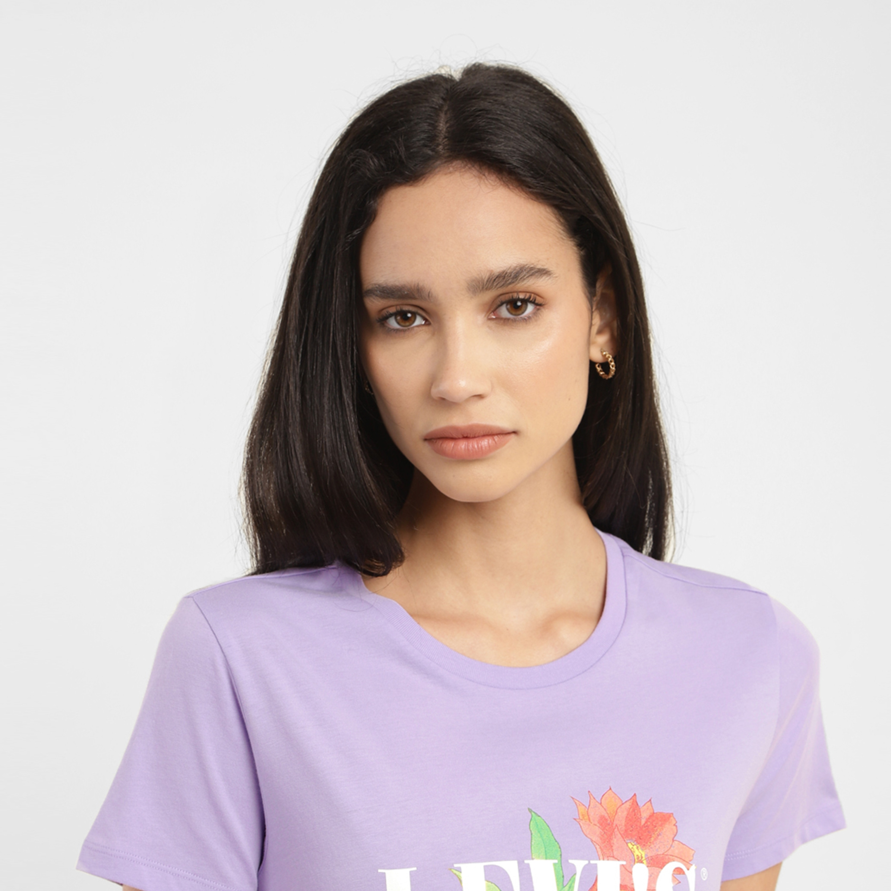 Levi's Graphic Crew Neck Short Sleeves T-Shirt-women-clothing-tshirts-image-3
