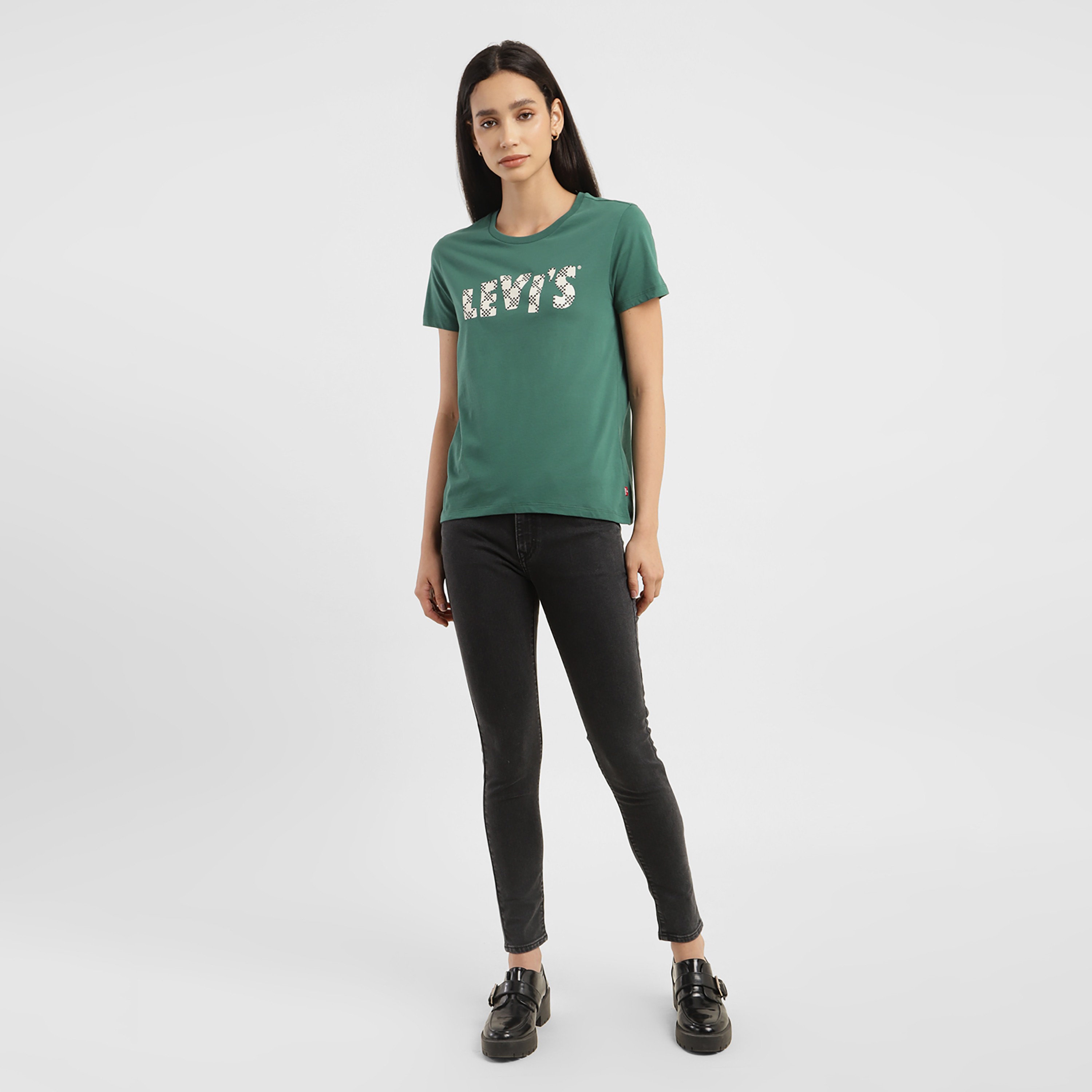 تيشيرت ليفايز بأكمام قصيرة وياقة دائرية مع جرافيك-women-clothing-tshirts-image-2