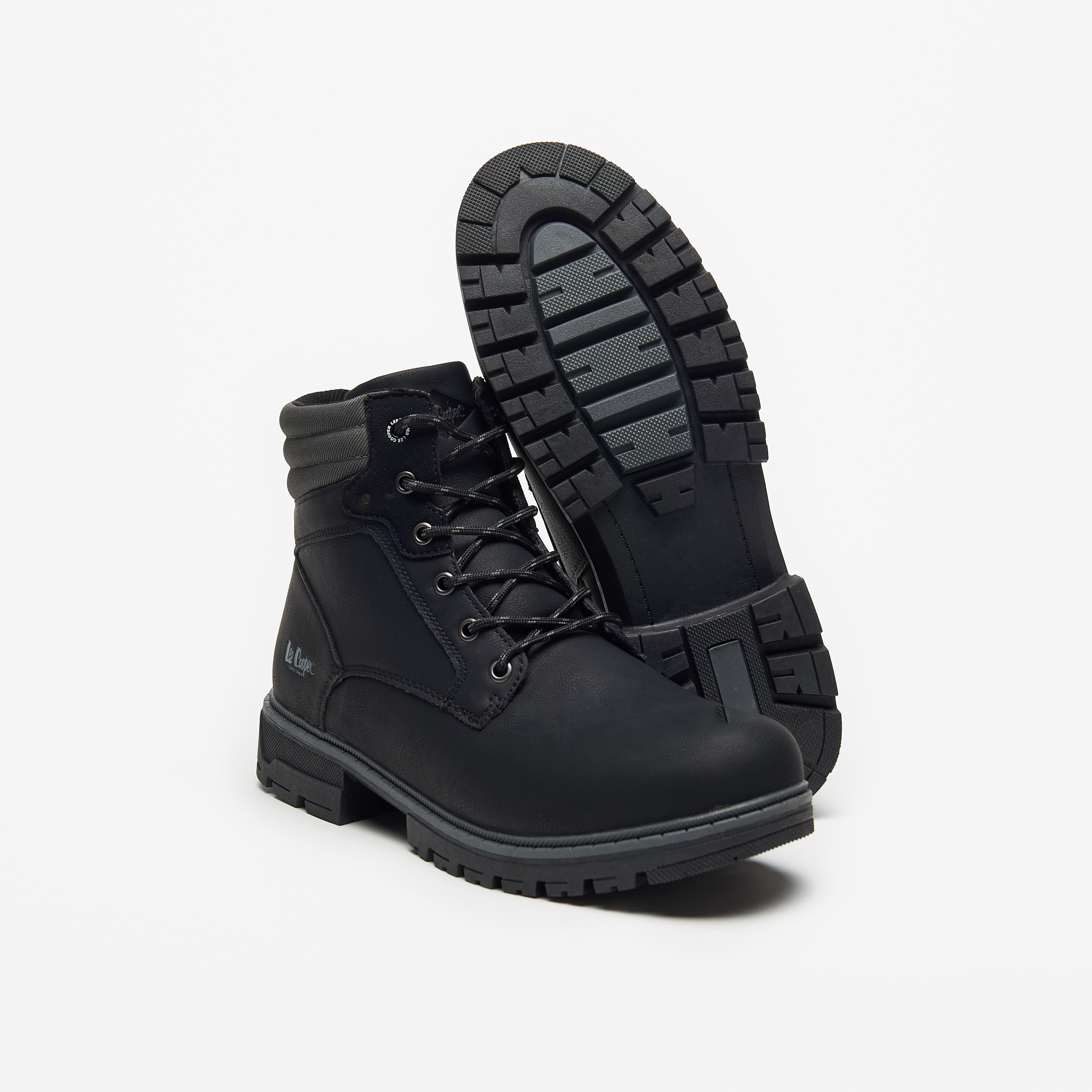 بوت تشوكا بِسحاب إغلاق وتفاصيل شعار للرجال من لي كوبر-men-shoes-boots-image-4