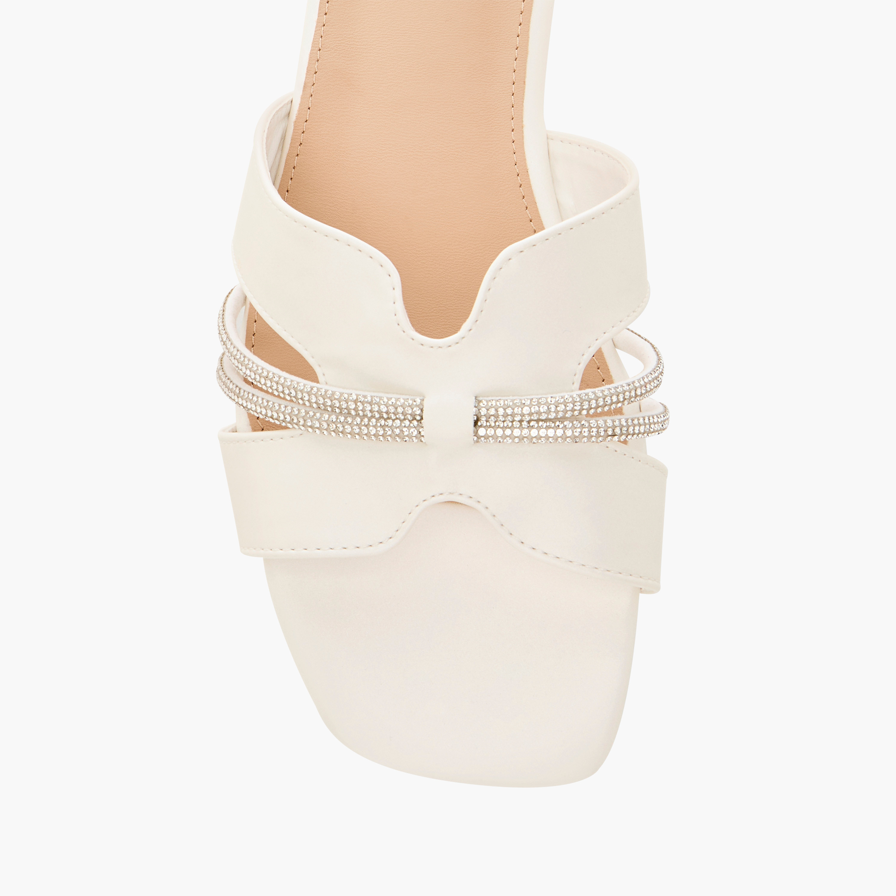 صندل مسطّح سهل الارتداء بحزام مزيّن من فلورا بيلا-women-shoes-flats-sandals-image-4