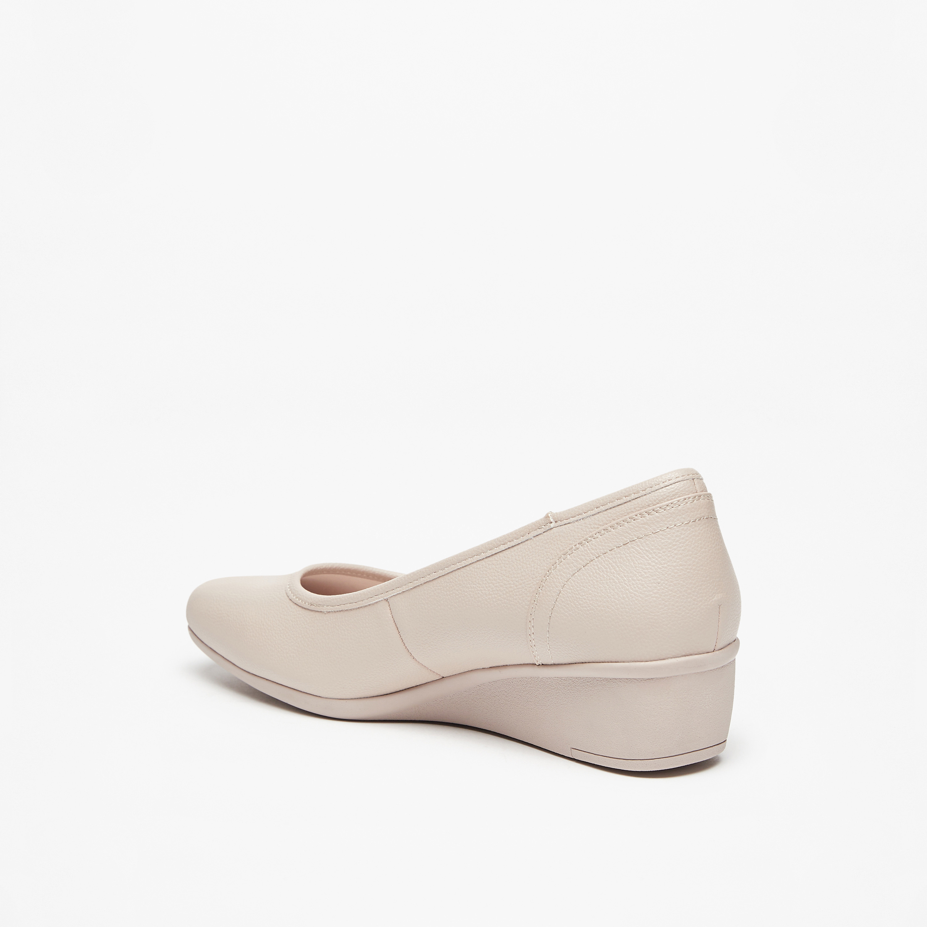 حذاء سادة سهل الارتداء بكعب ويدج من لو كونفورت-women-shoes-heels-image-2